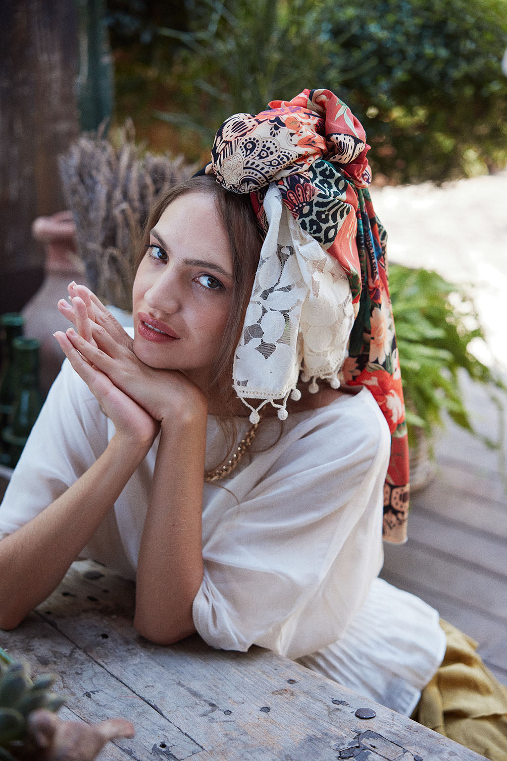 הדרא, קולקציית מטפחות חגים, שילוב בדי הדפסים ובד ריקמה בהיר, מטפות יומיומית, מטפחת לארועים