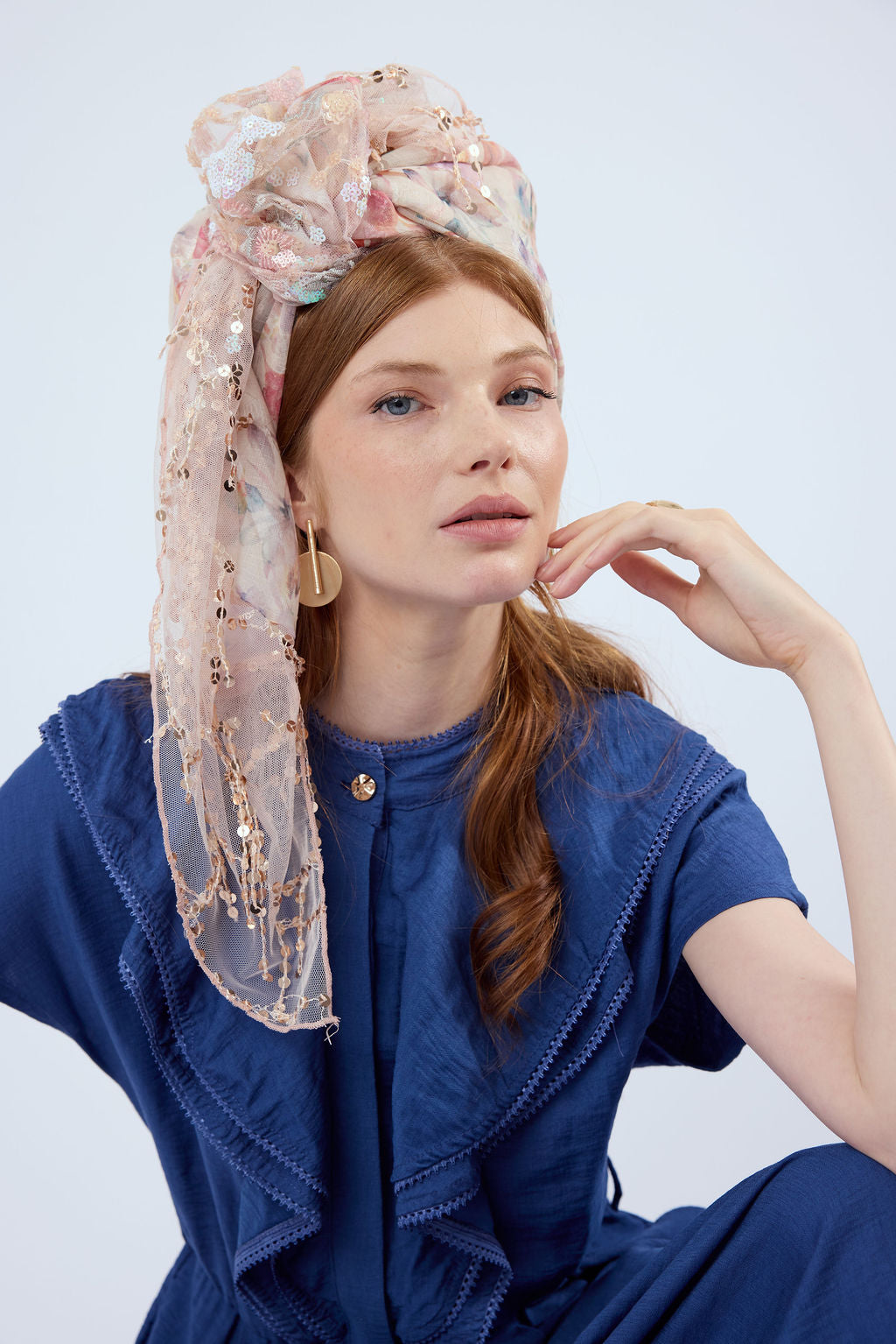 הדרא, קולקציית מטפחות חגים, מטפחת חגיגית עם בד פייטים נופלים, מטפחת לארוע