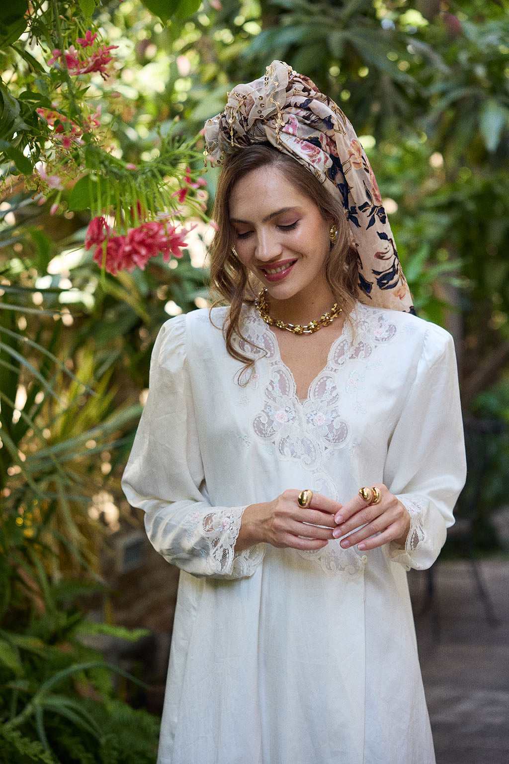 מטפחת צעיף פיוניה