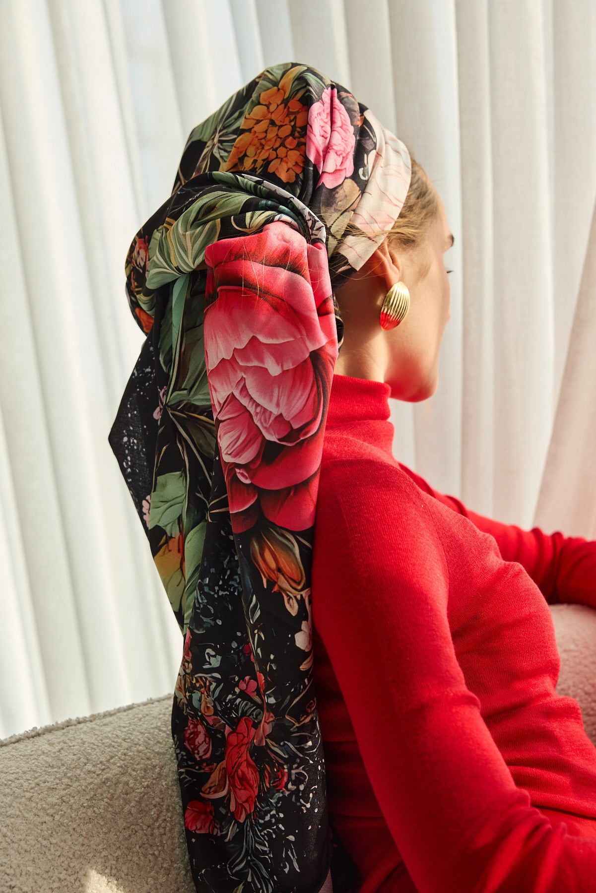 מטפחת משולשת יובל