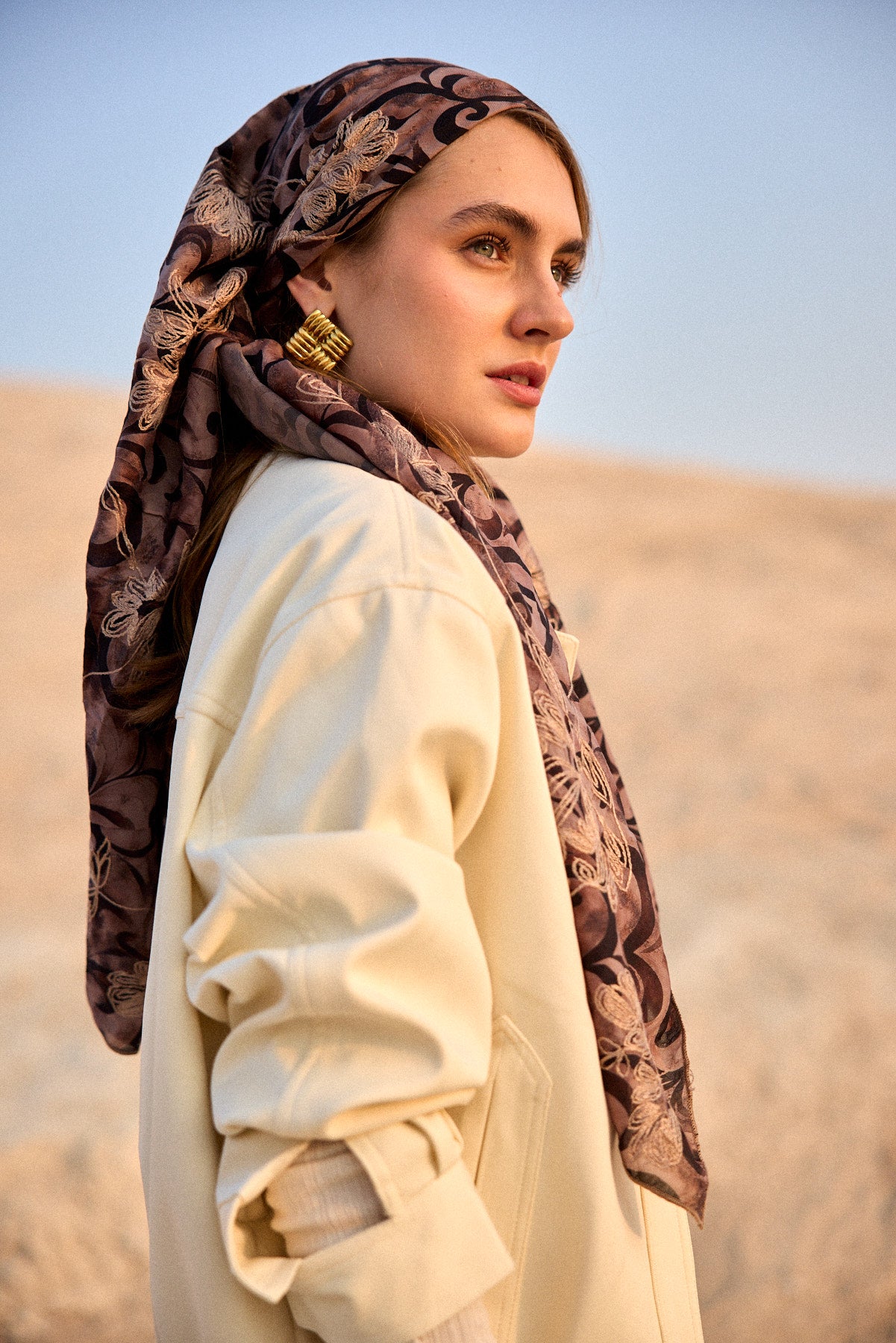 מטפחת מרובעת אלמוג