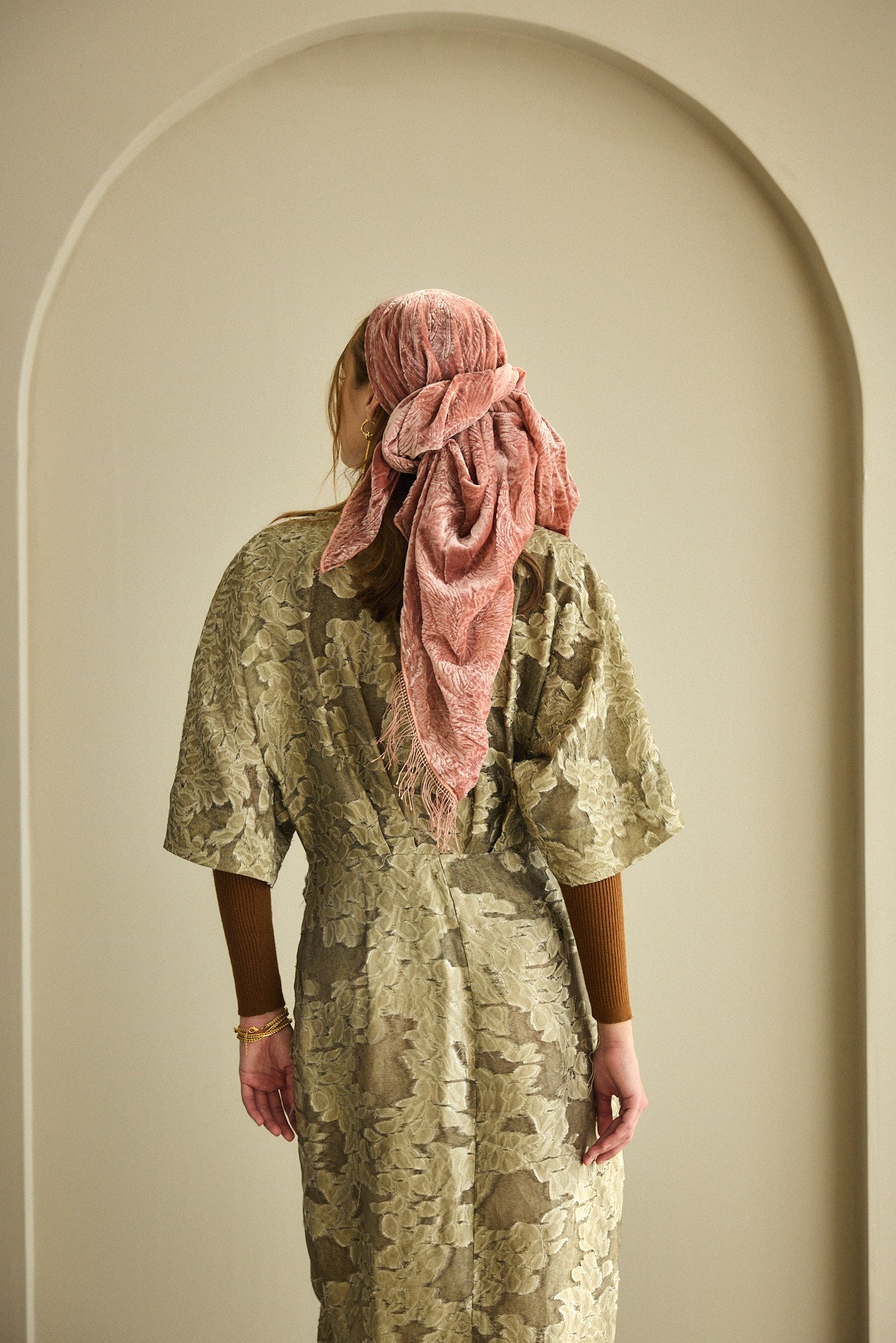 מטפחת משולשת פלג ורוד בייבי