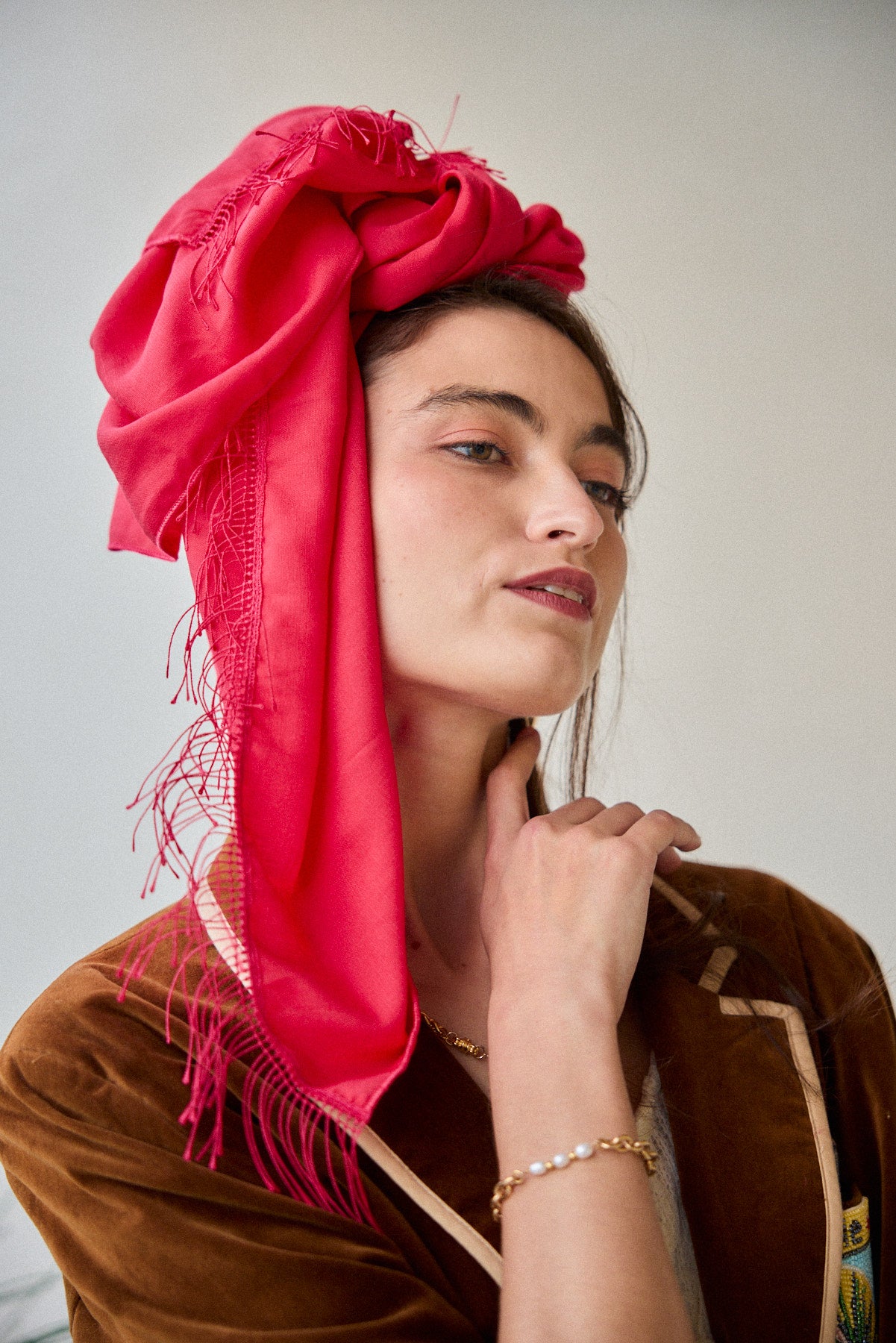 הדרא, מטפחת בצבע אחד, מטפחת צעיף בצבע ורודד עם פרנז בצבע זהה, מטפחת ליומיום, מטפחת לשבת