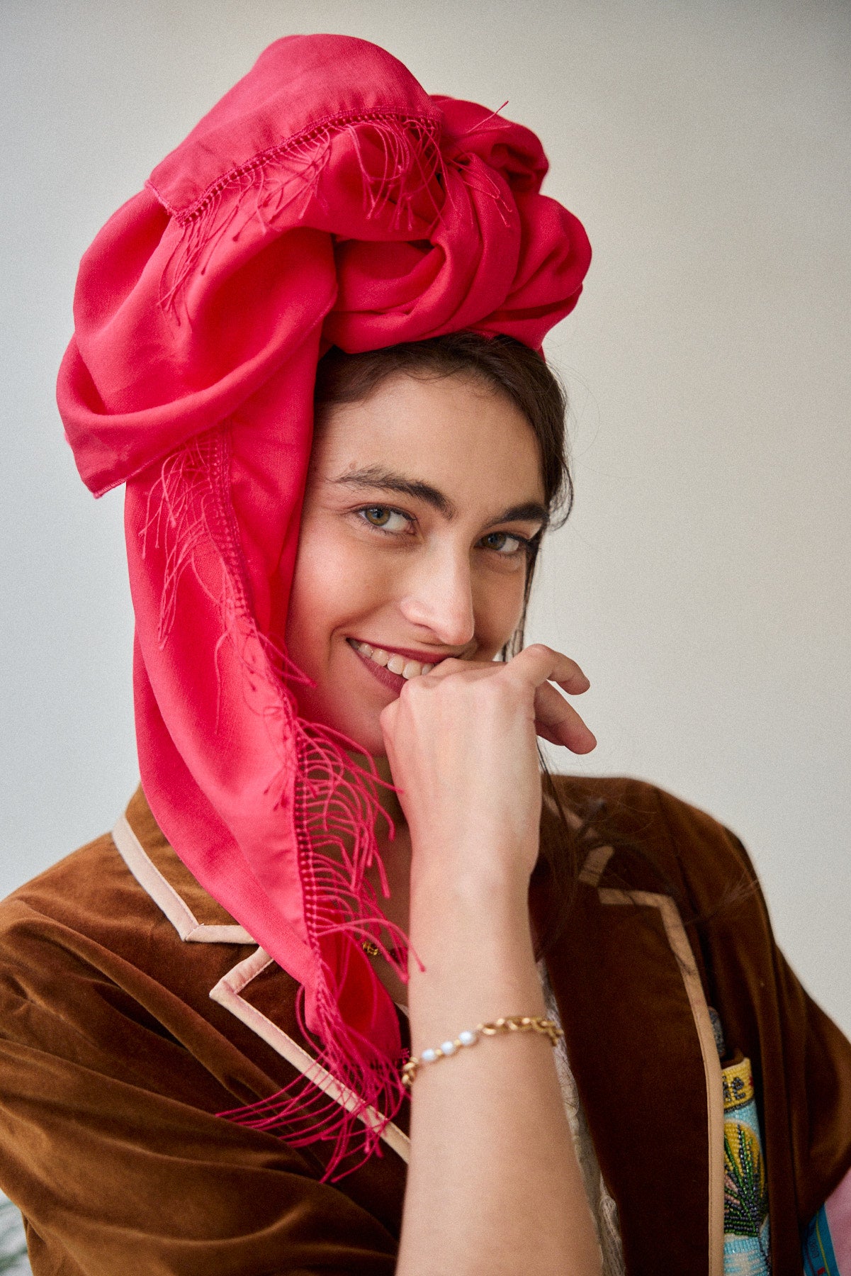 הדרא, מטפחת בצבע אחד, מטפחת צעיף בצבע ורודד עם פרנז בצבע זהה, מטפחת ליומיום, מטפחת לשבת