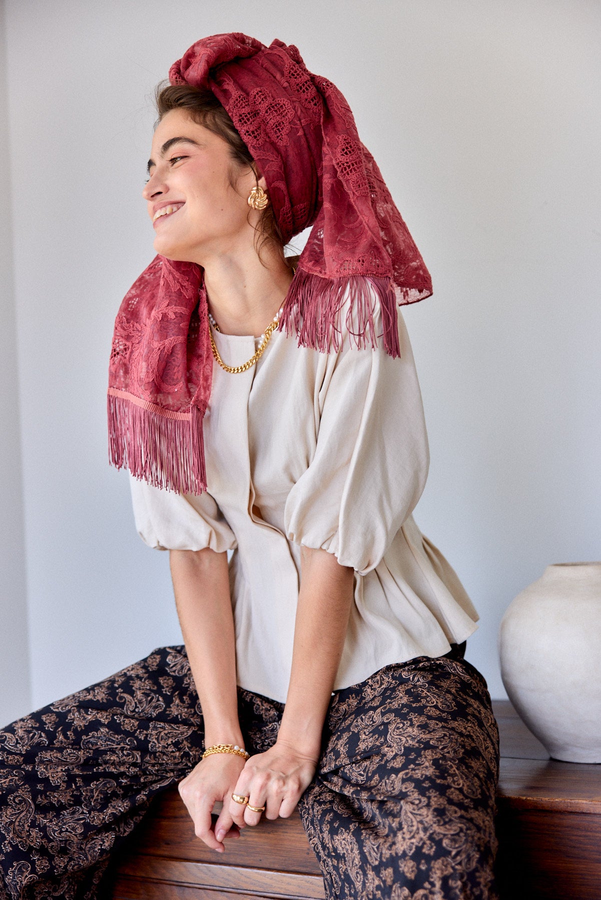 מטפחת צעיף אדמונית