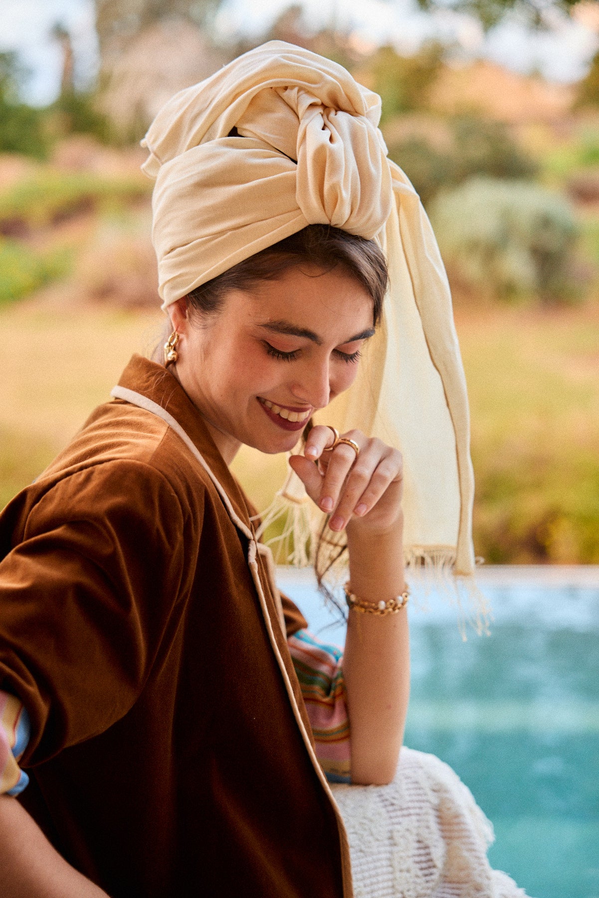 מטפחת צעיף צבעוני שמנת