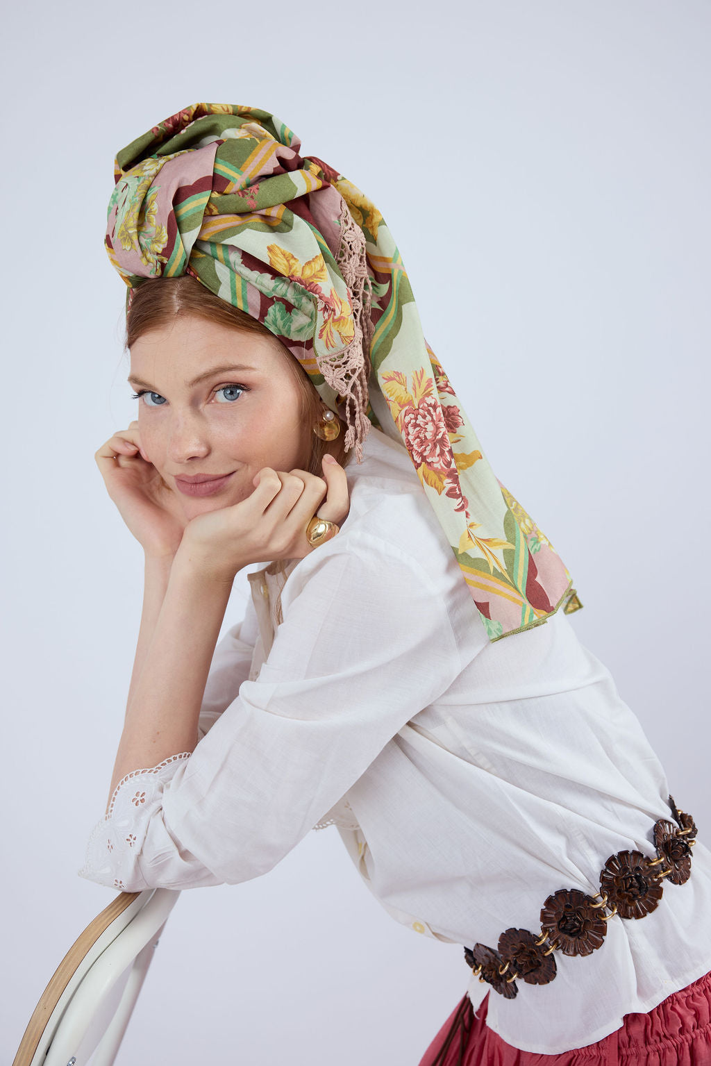 הדרא, קולקציית חגים, מטפחת בד  אחד עם הפדס צבעוני ופרנז ורוד