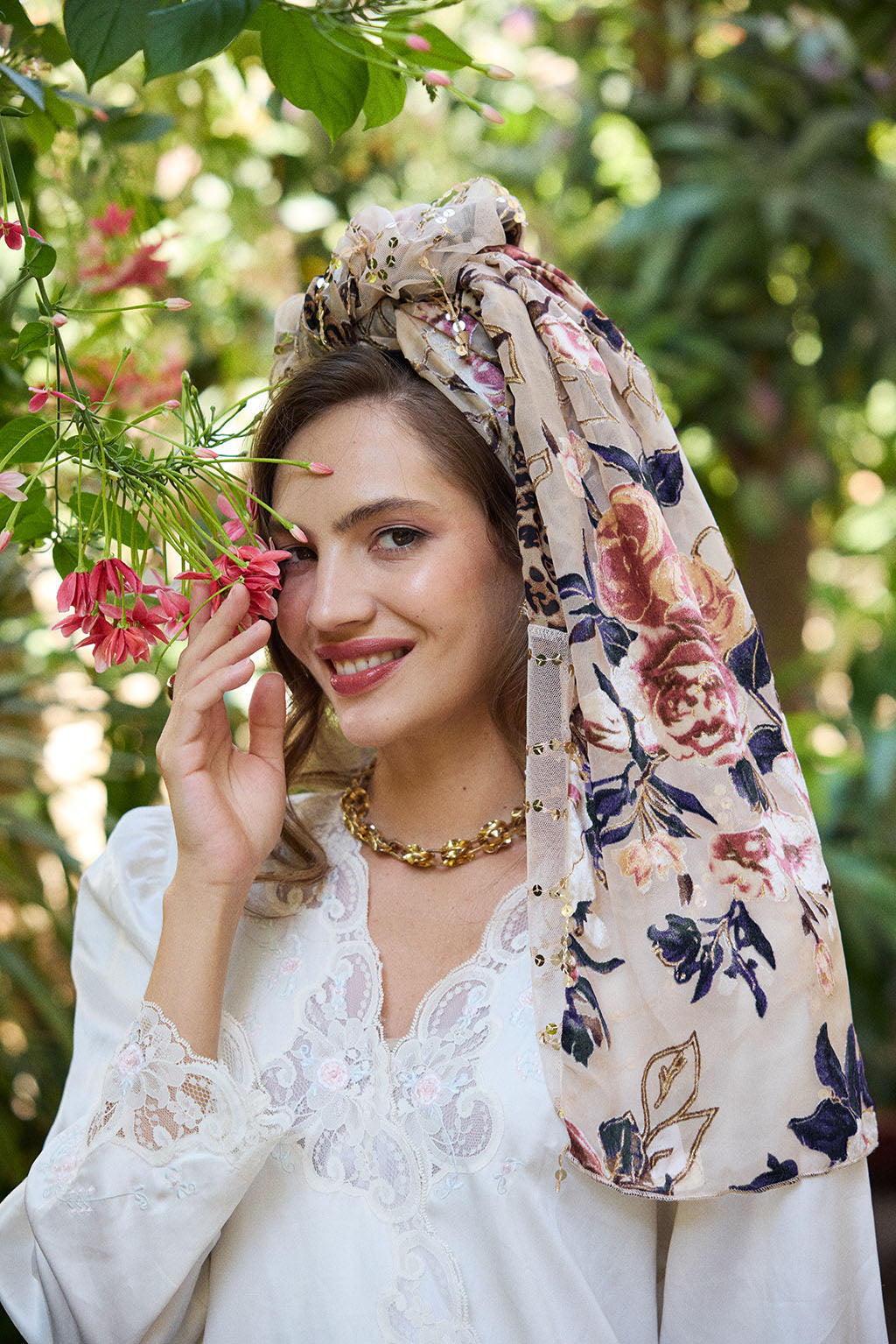 מטפחת צעיף פיוניה