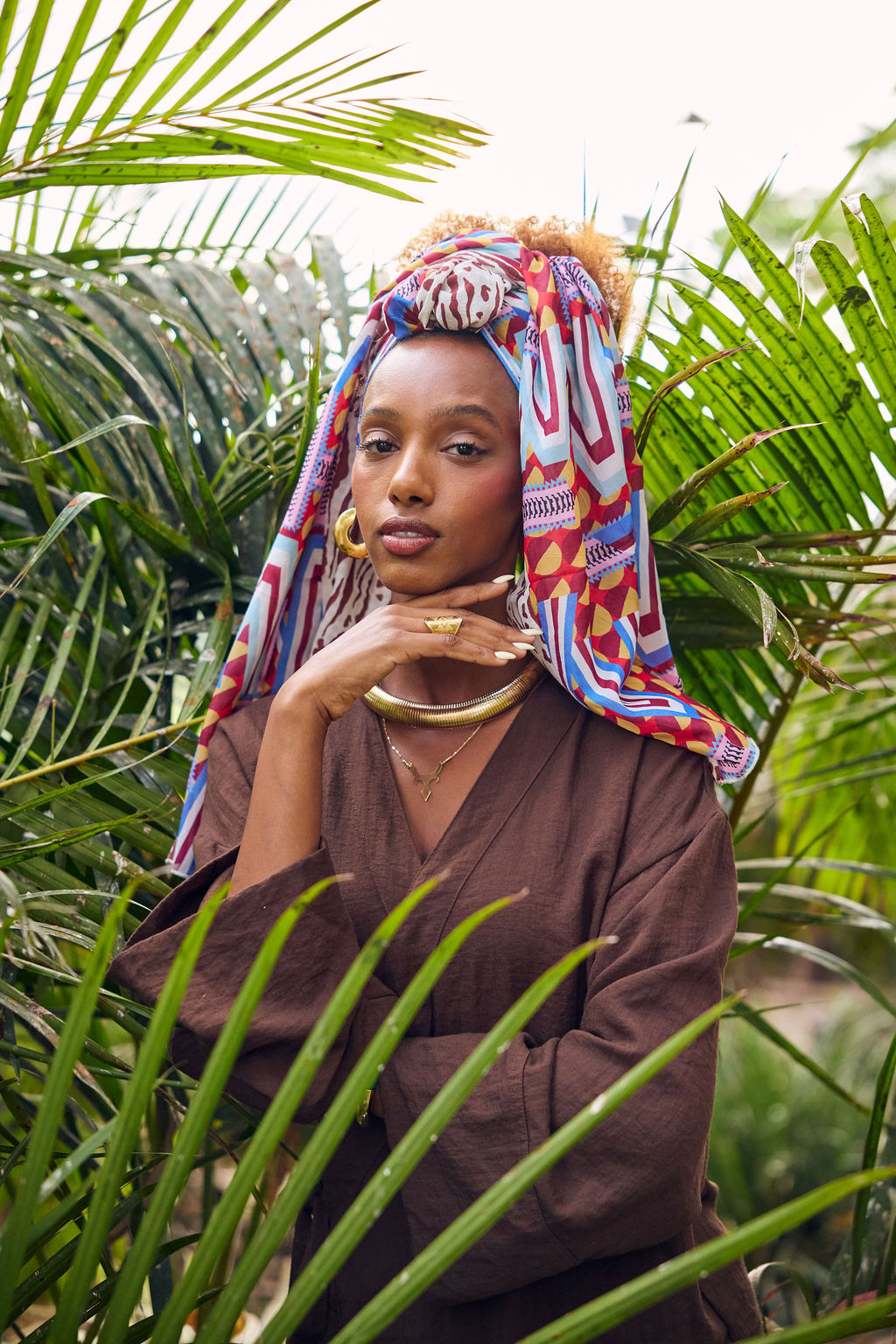 הדרא, קולקציית קיץ, מטפחת חגיגית, מטפחת צבעונית עם דוגמאות גיאומטריות