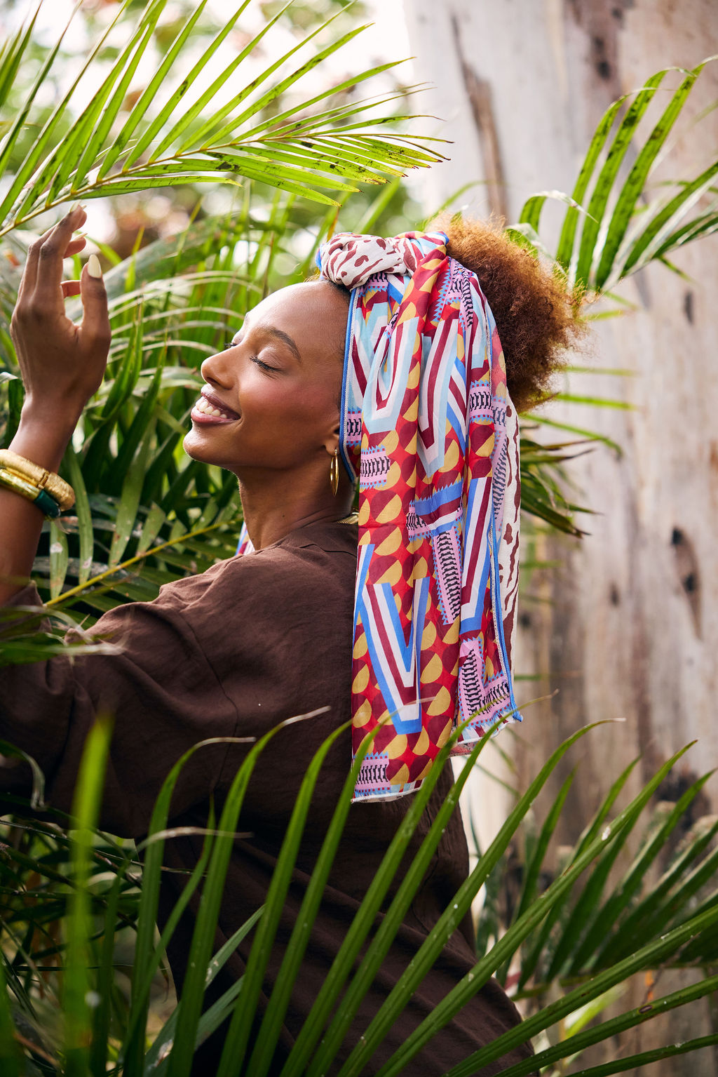 הדרא, קולקציית קיץ, מטפחת חגיגית, מטפחת צבעונית עם דוגמאות גיאומטריות