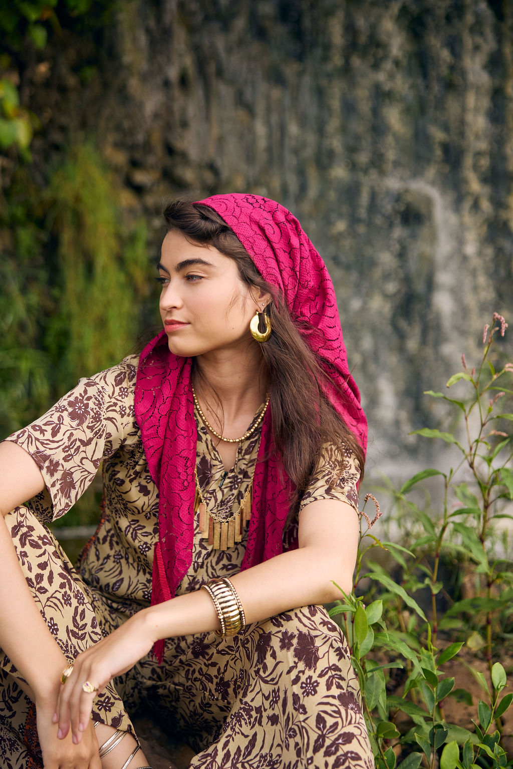 הדרא, קולקציית מטפחות קיץ, מטפחת משולשת בצבע דובדבן עם פרנז תואם, משולש יומיומי