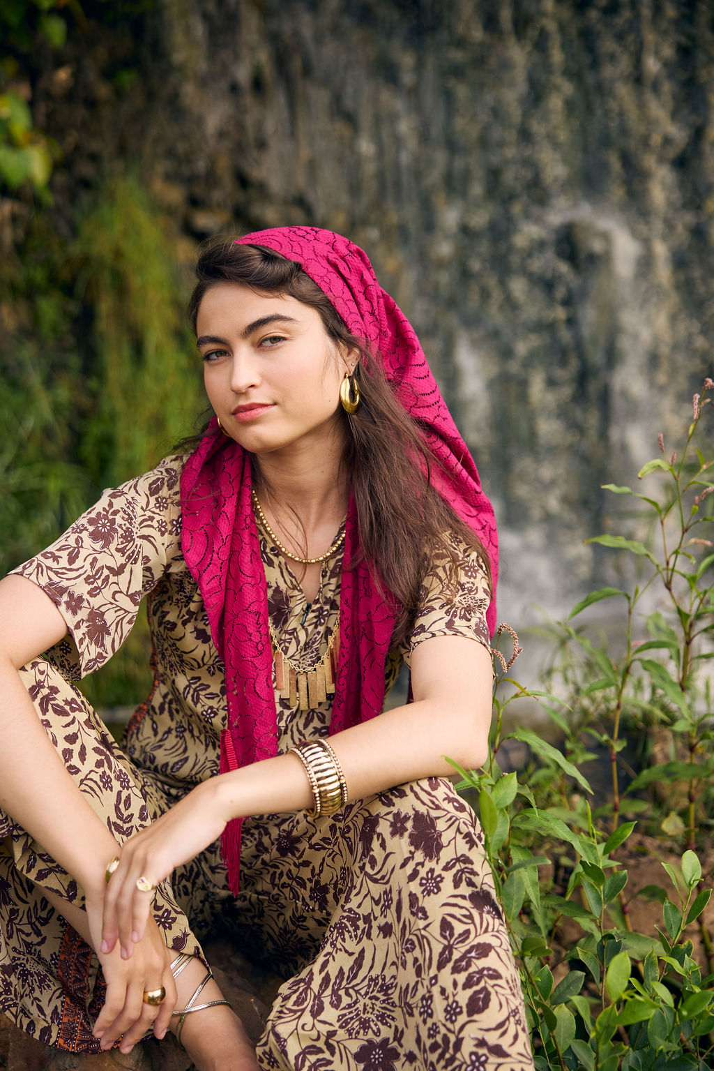 הדרא, קולקציית מטפחות קיץ, מטפחת משולשת בצבע דובדבן עם פרנז תואם, משולש יומיומי