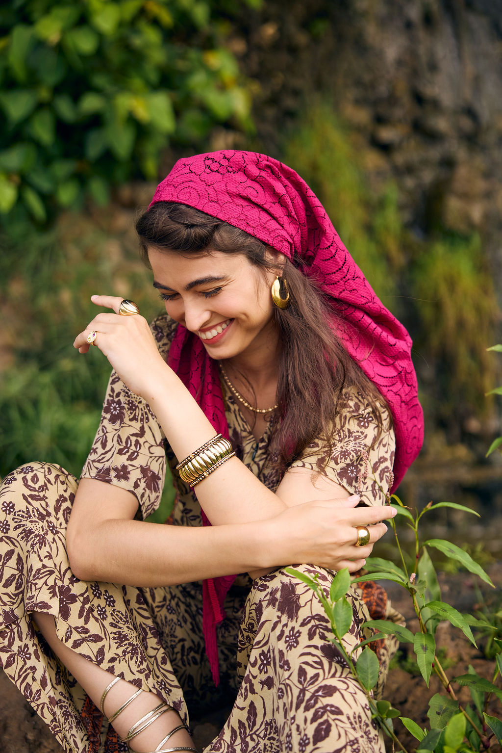 הדרא, קולקציית מטפחות קיץ, מטפחת משולשת בצבע דובדבן עם פרנז תואם, משולש יומיומי