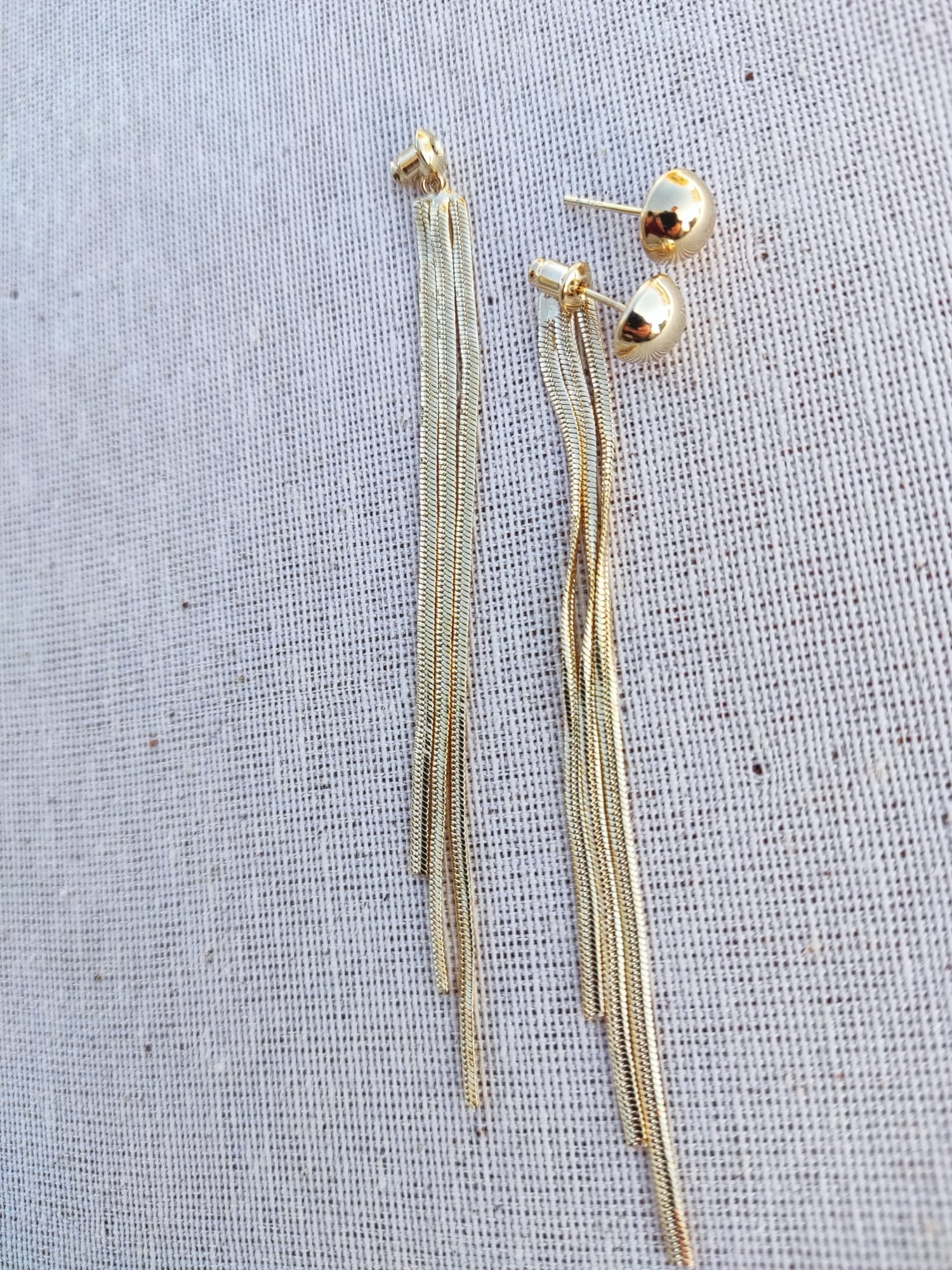 הדרא, עגיל זהב צמוד עם פרנז