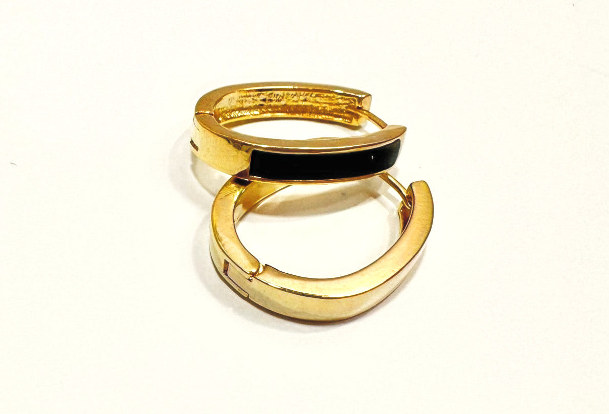 הדרא, עגיל זהב עם פס שחור