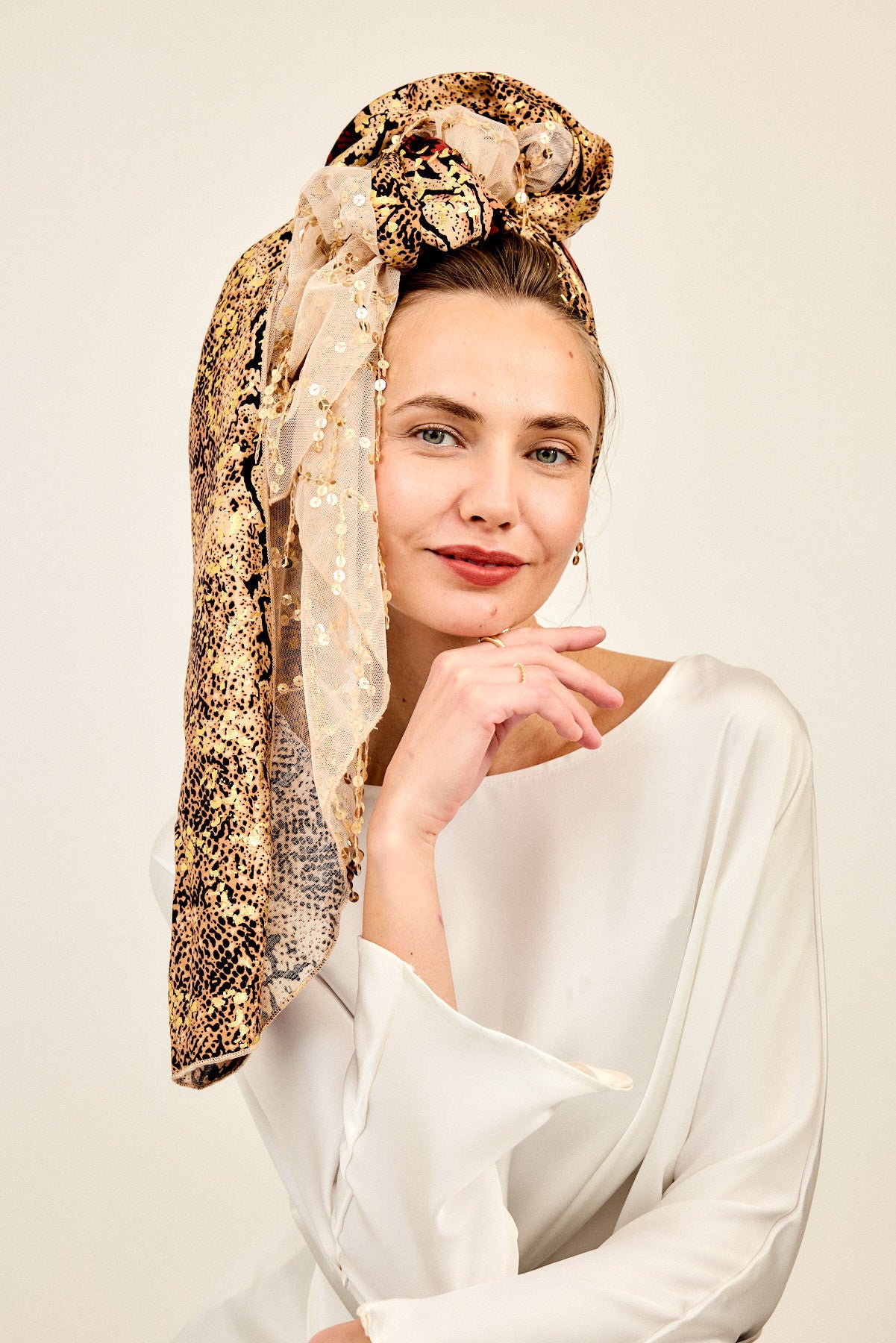 מטפחת צעיף זוהר