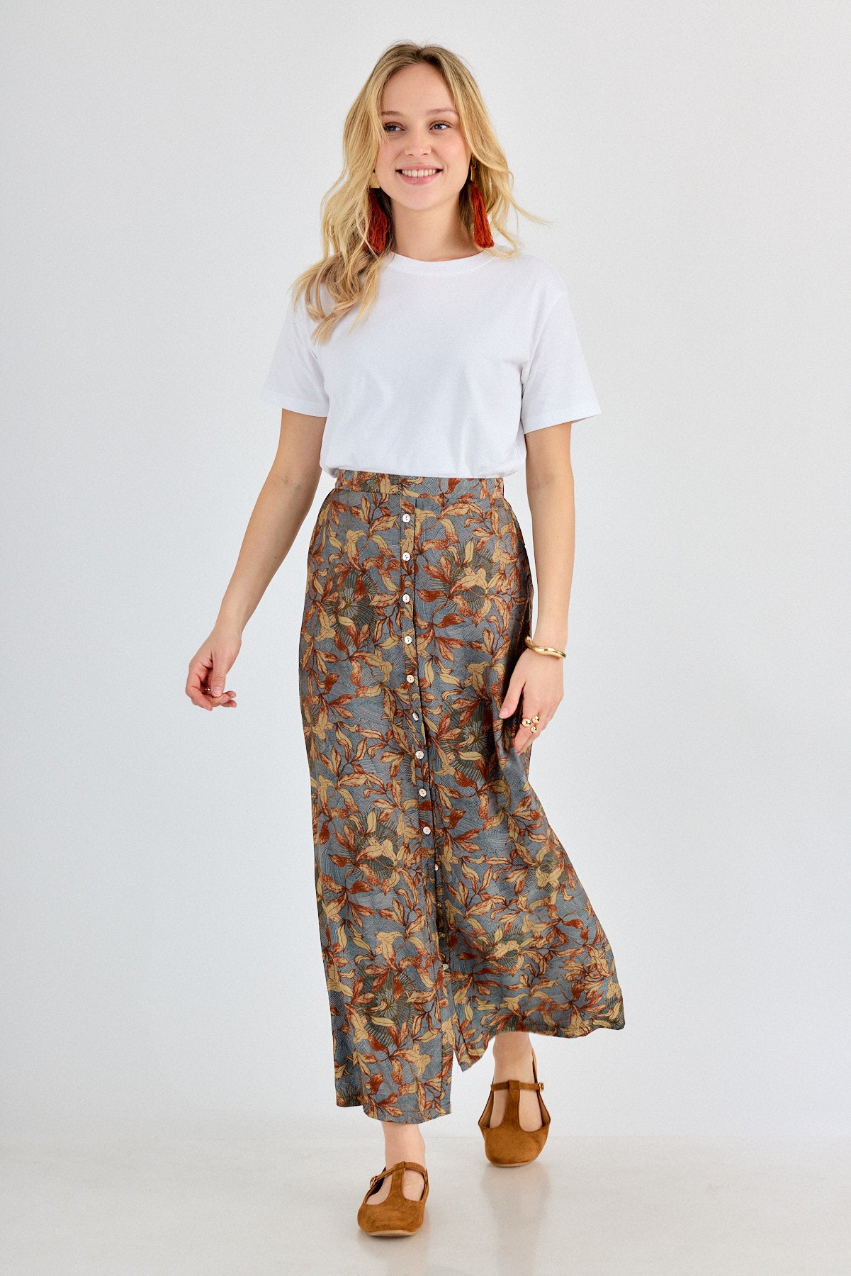 הדרא, קולקציית חגים,חצאית פרחונית