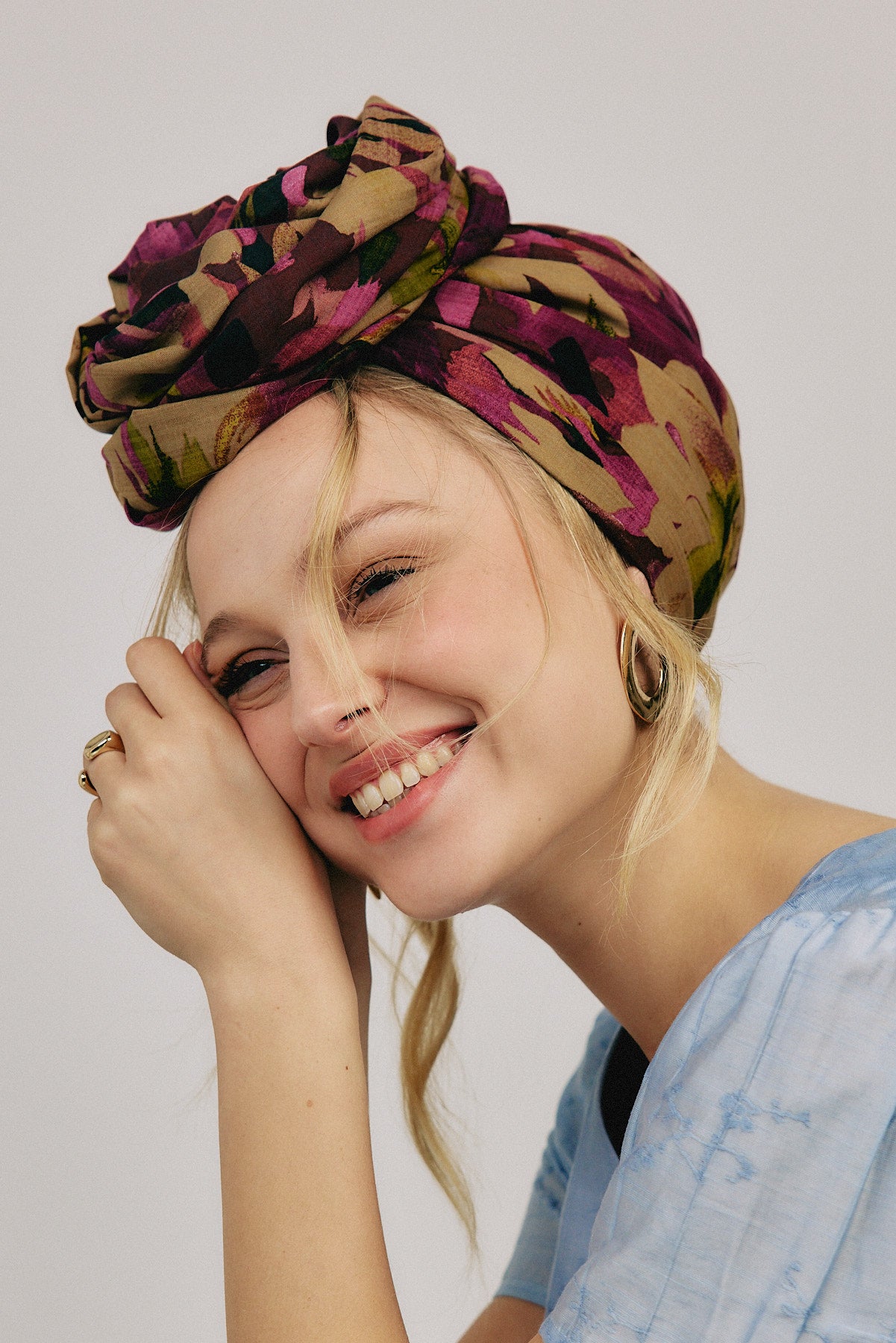 מטפחת צעיף רקפת