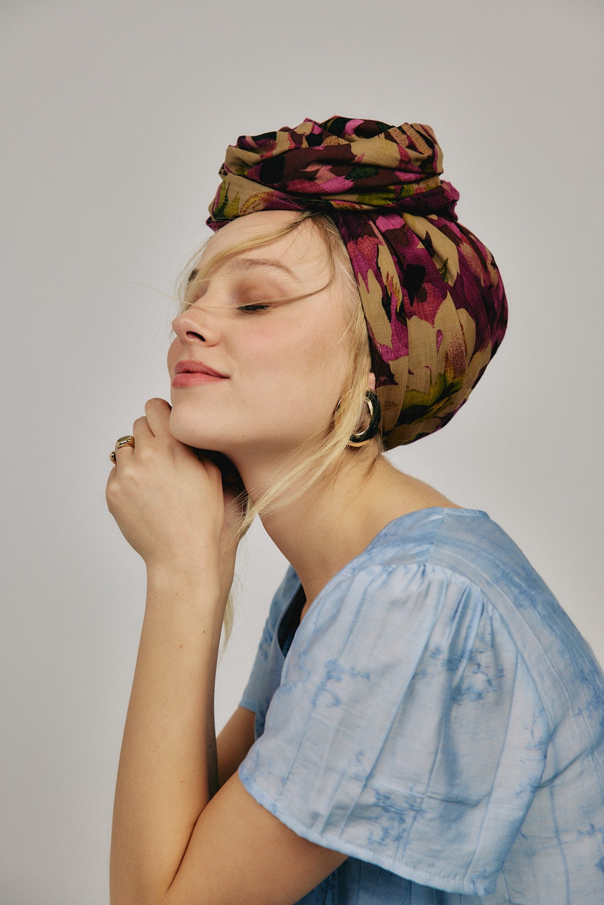 מטפחת צעיף רקפת