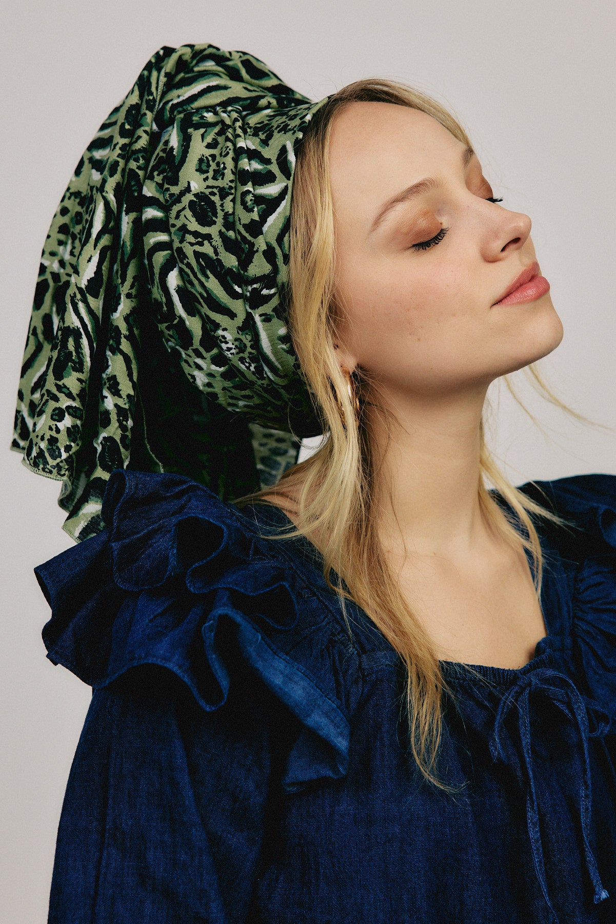 מטפחת צעיף סיגלית