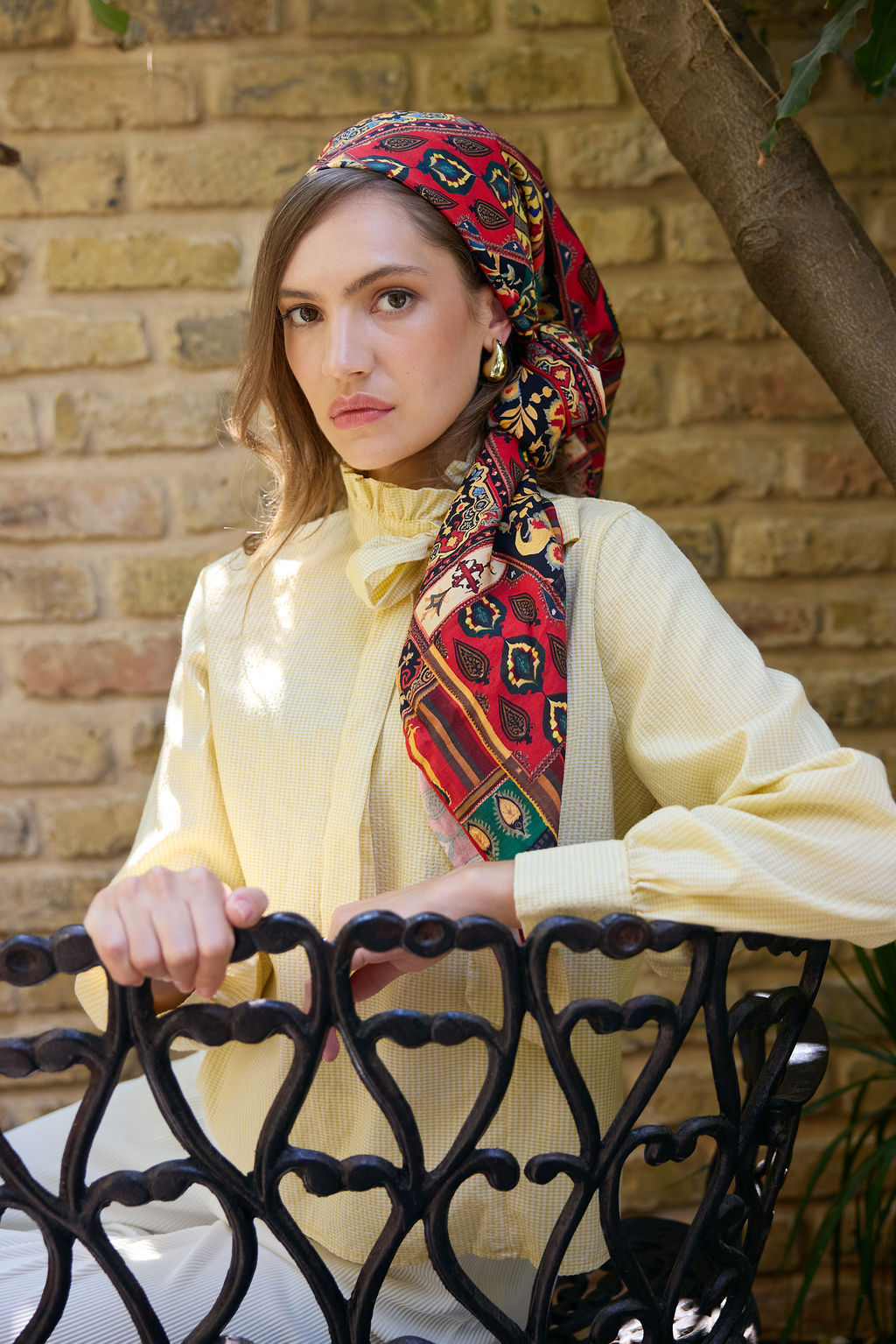 הדרא, קולקציית חגים, מטפחת צבעונית עם צורות גאומטריות