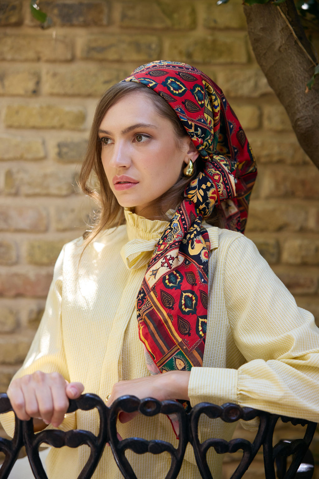 הדרא, קולקציית חגים, מטפחת צבעונית עם צורות גאומטריות