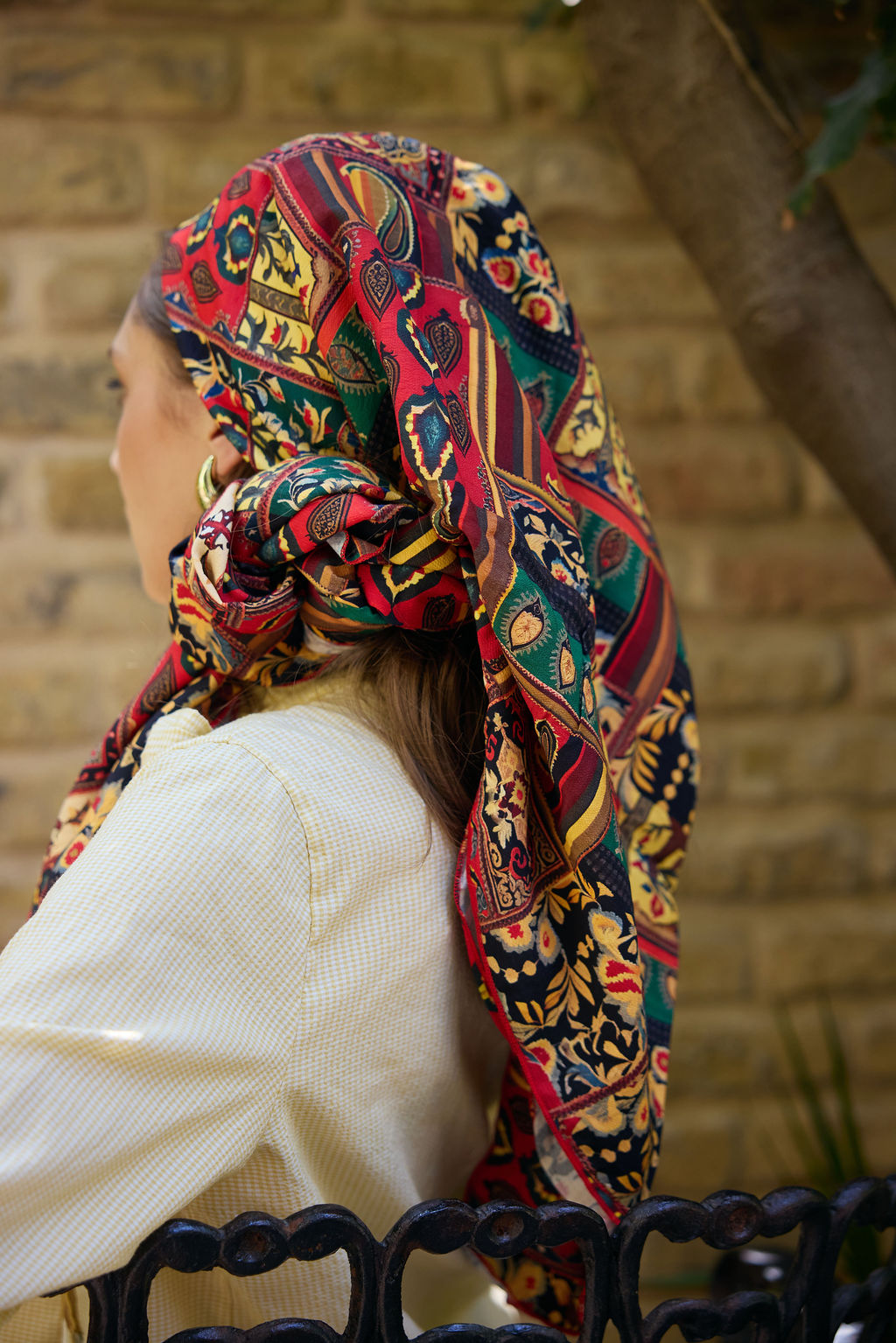 הדרא, קולקציית חגים, מטפחת צבעונית עם צורות גאומטריות