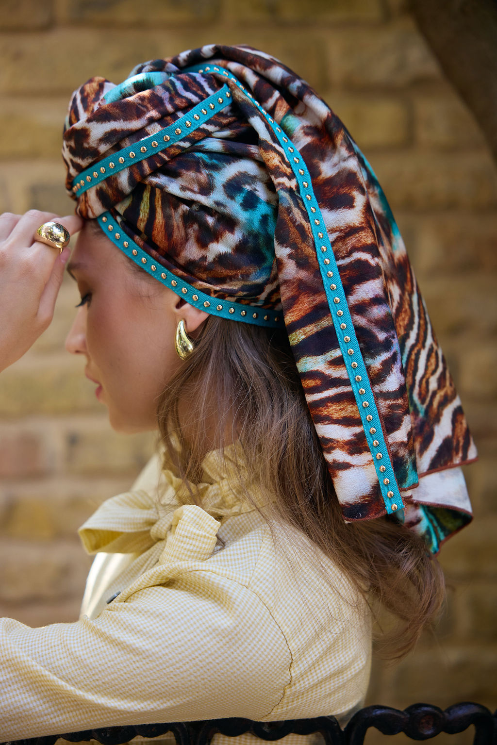 הדרא, קולקציית חגים, מטפחת צבעונית עם צורות גאומטריות