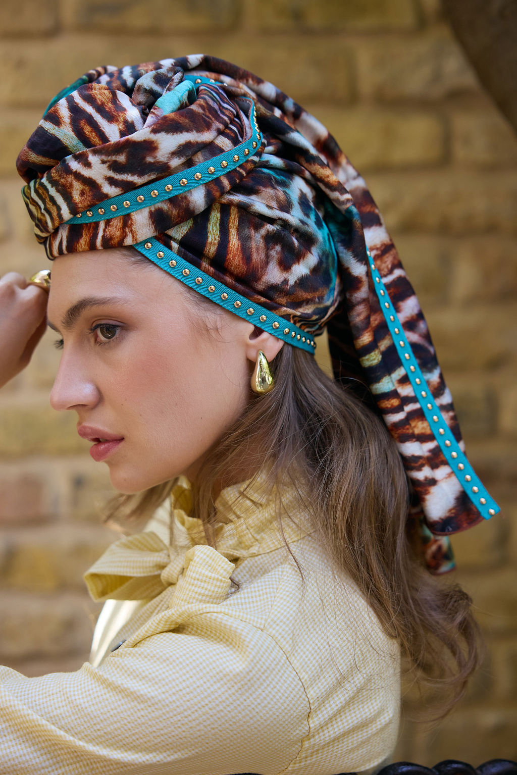 הדרא, קולקציית חגים, מטפחת צבעונית עם צורות גאומטריות