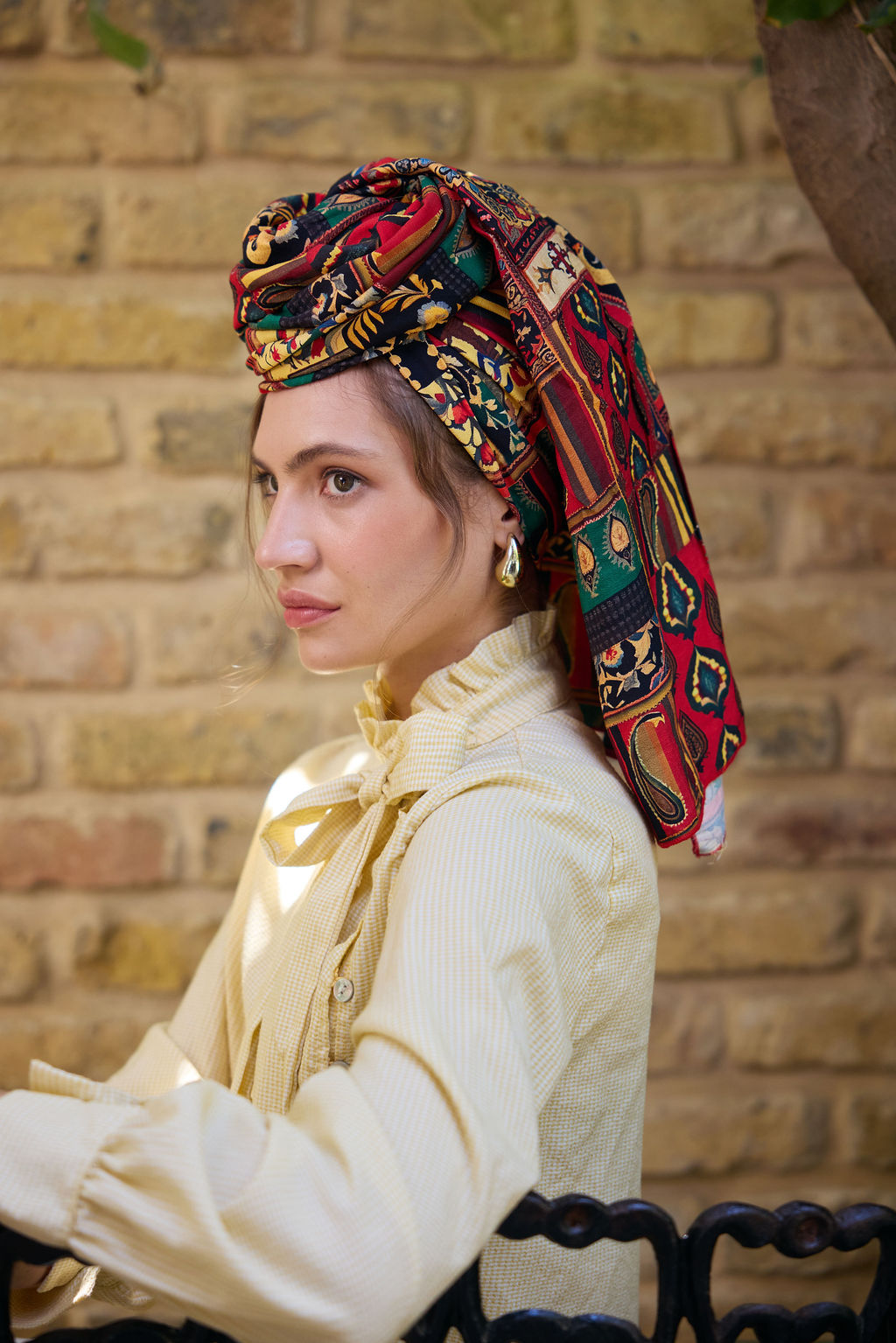 הדרא, קולקציית חגים, מטפחת צבעונית עם צורות גאומטריות