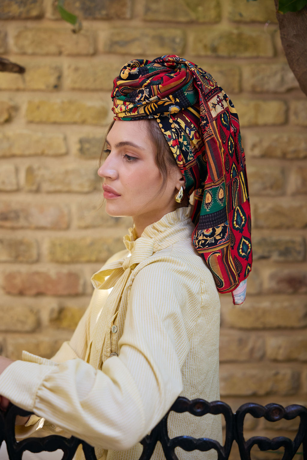 הדרא, קולקציית חגים, מטפחת צבעונית עם צורות גאומטריות