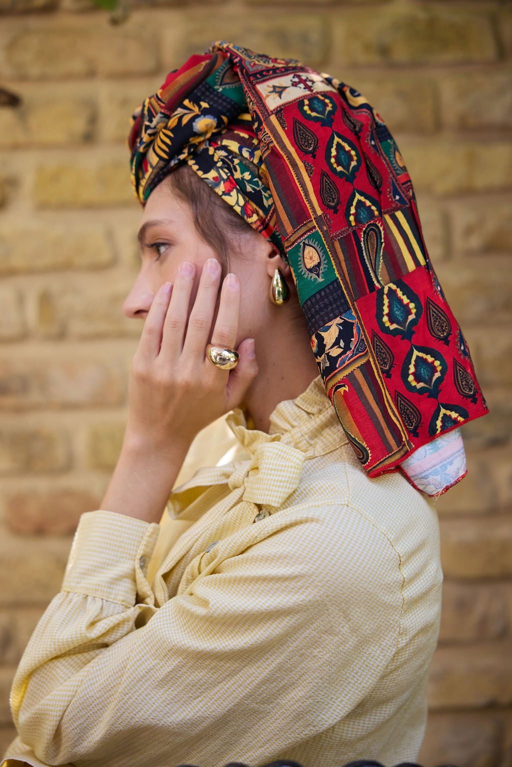 הדרא, קולקציית חגים, מטפחת צבעונית עם צורות גאומטריות