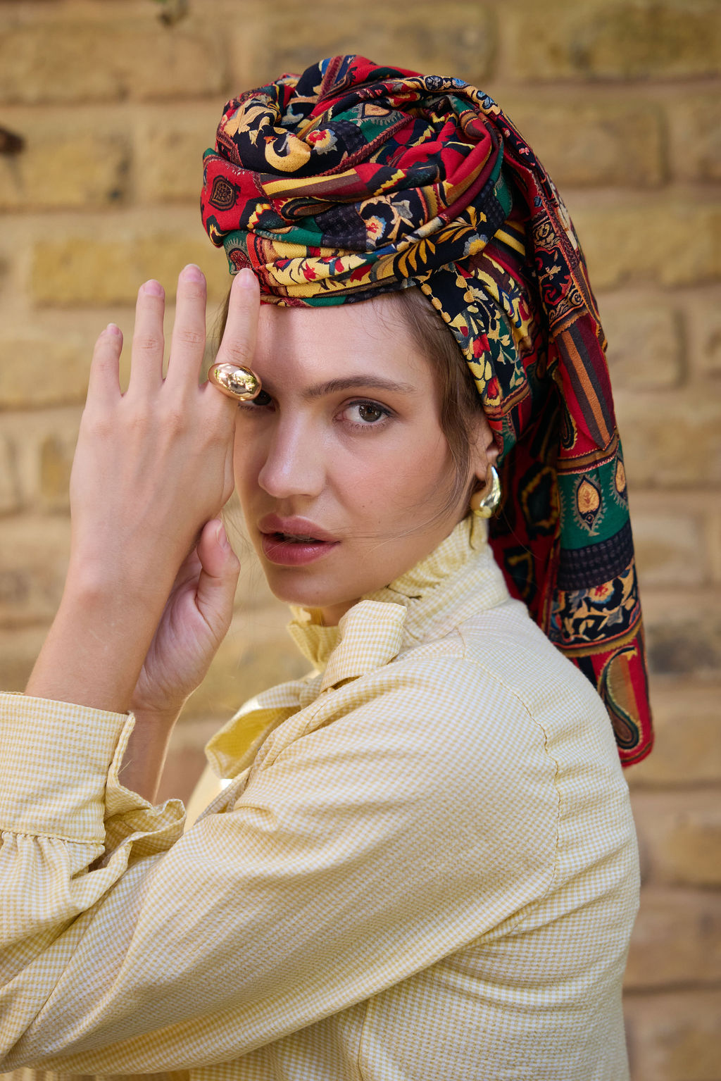 הדרא, קולקציית חגים, מטפחת צבעונית עם צורות גאומטריות