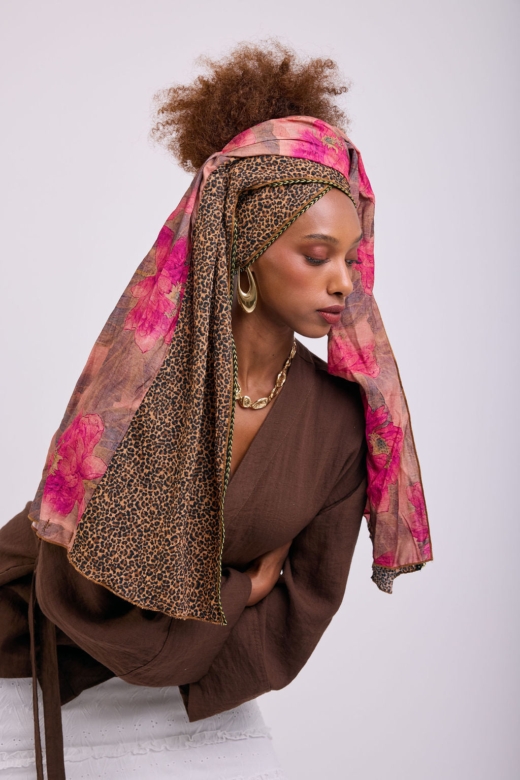 הדרא, קולקציית קיץ, מטפחת יומיומית, שעלוב בד מנומר ובד פרחוני ורוד