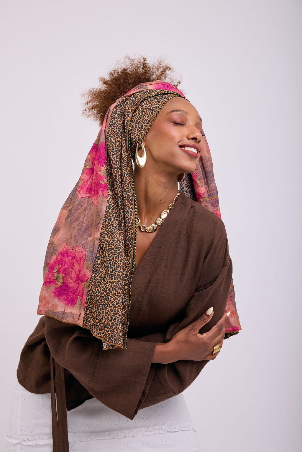 הדרא, קולקציית קיץ, מטפחת יומיומית, שעלוב בד מנומר ובד פרחוני ורוד