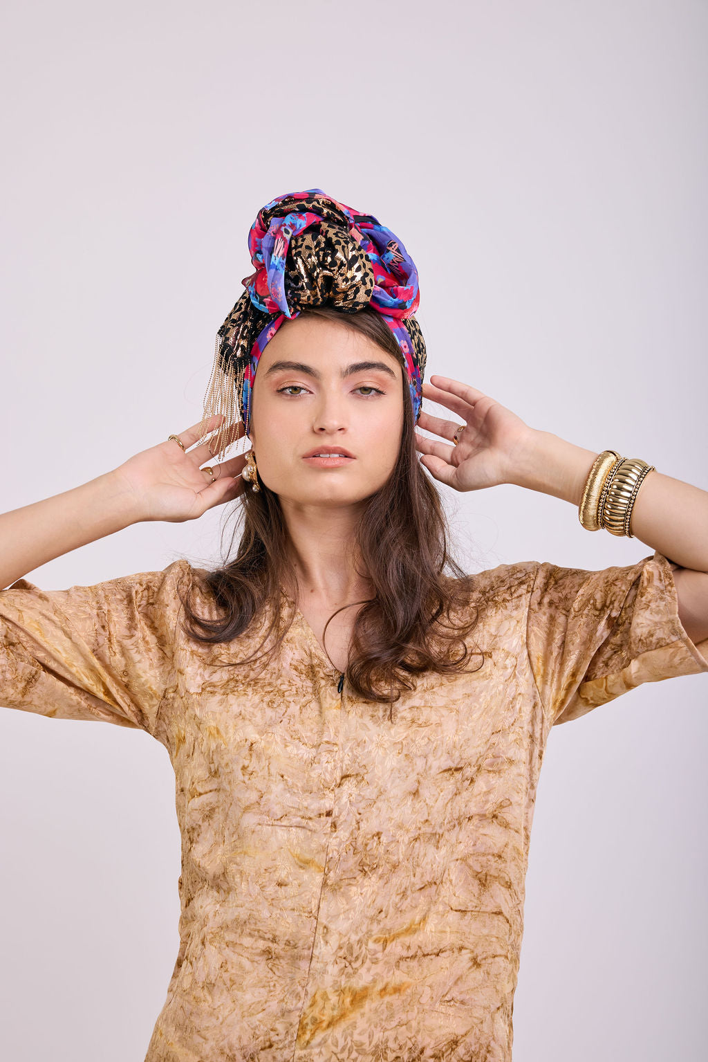 הדרא, קולקציית קיץ, מטפחת חגיגית, שילוב בד פחוני ובד מנומר