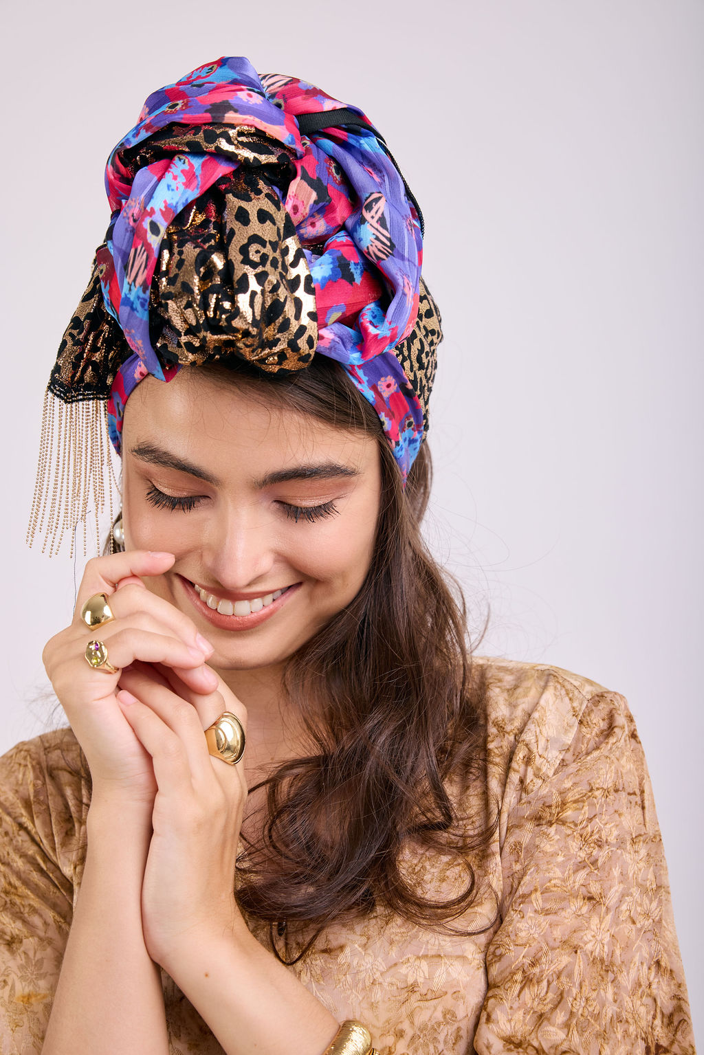 הדרא, קולקציית קיץ, מטפחת חגיגית, שילוב בד פחוני ובד מנומר