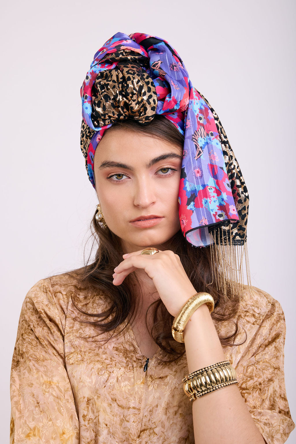 הדרא, קולקציית קיץ, מטפחת חגיגית, שילוב בד פחוני ובד מנומר