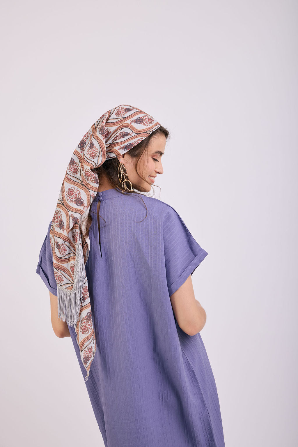 הדרא, קולקציית מטפחות קיץ, מטפחת משולשת בהדפס אטני עם פרנז, מטפחת חגיגית