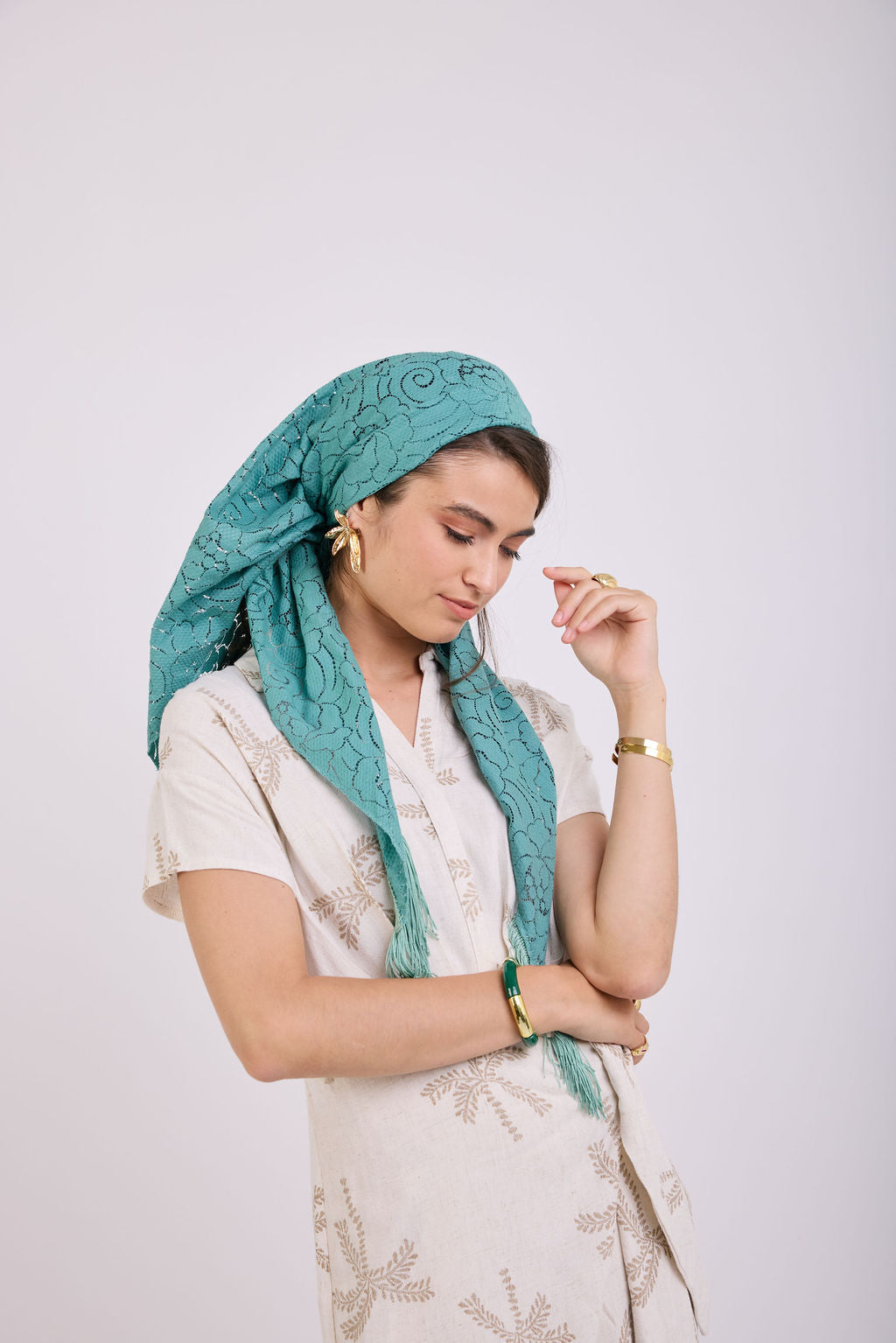 הדרא, קולקציית מטפחות קיץ, מטפחת שילוב בד פרחוני ובד פייטים