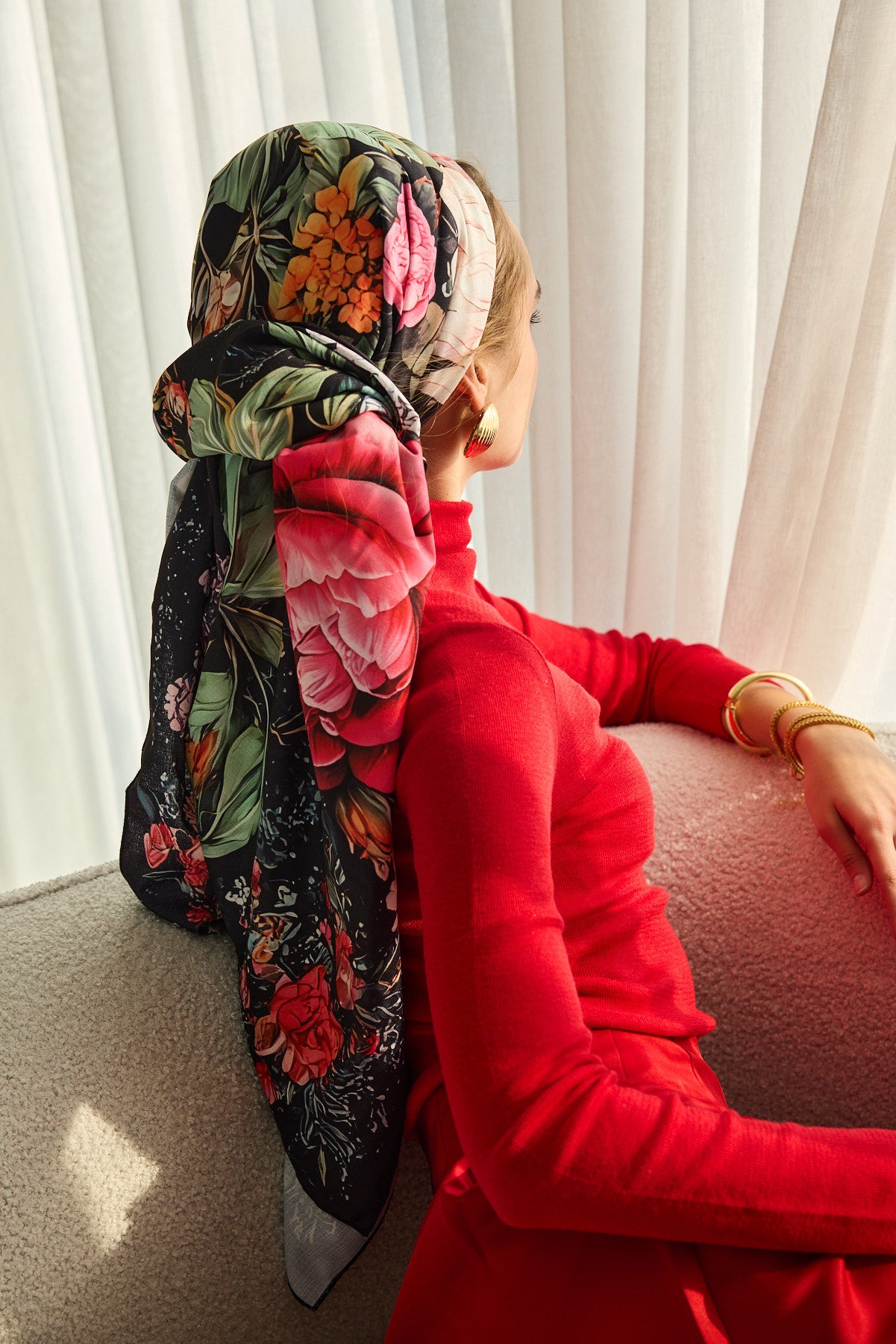 מטפחת משולשת יובל