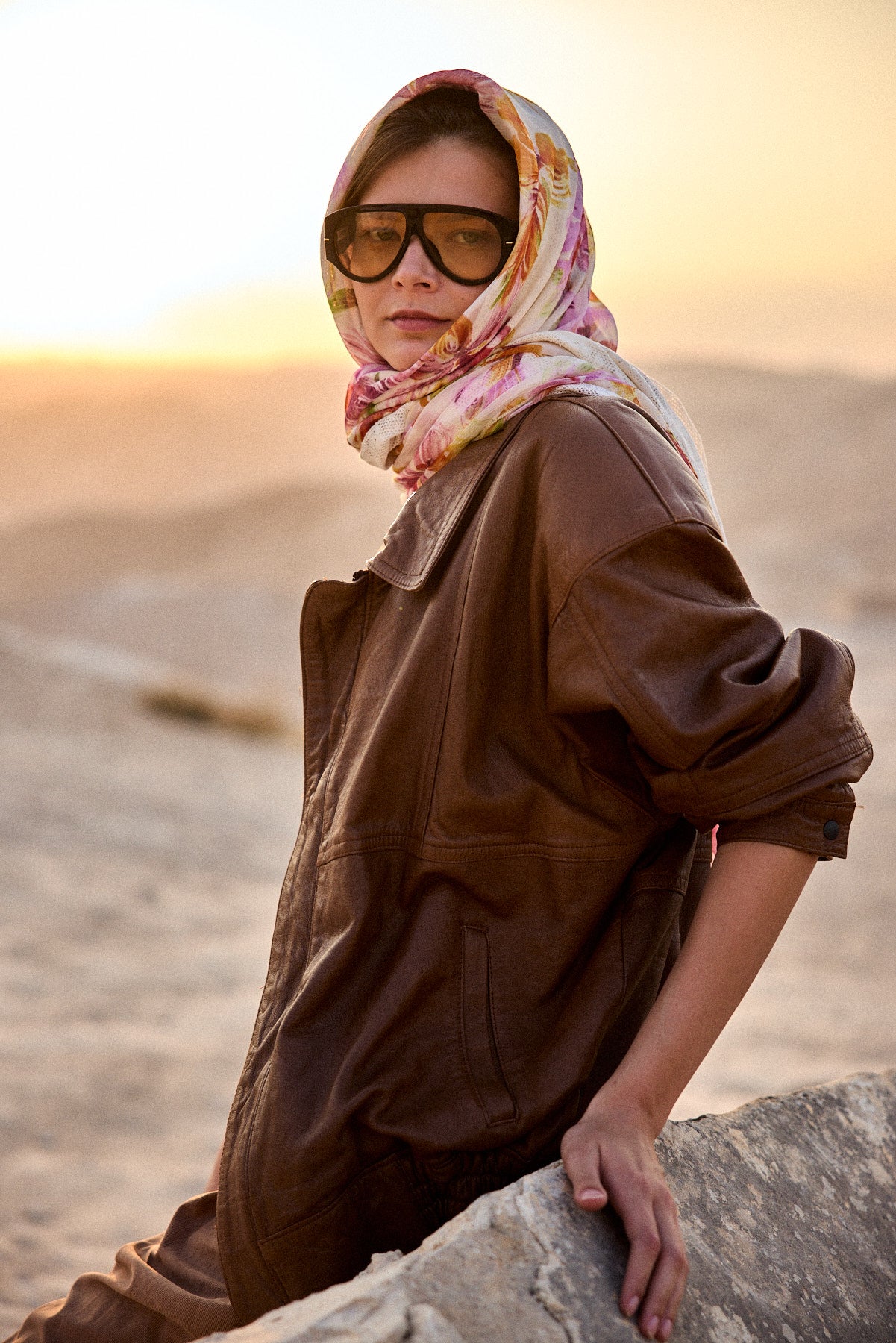 מטפחת מרובעת אמה