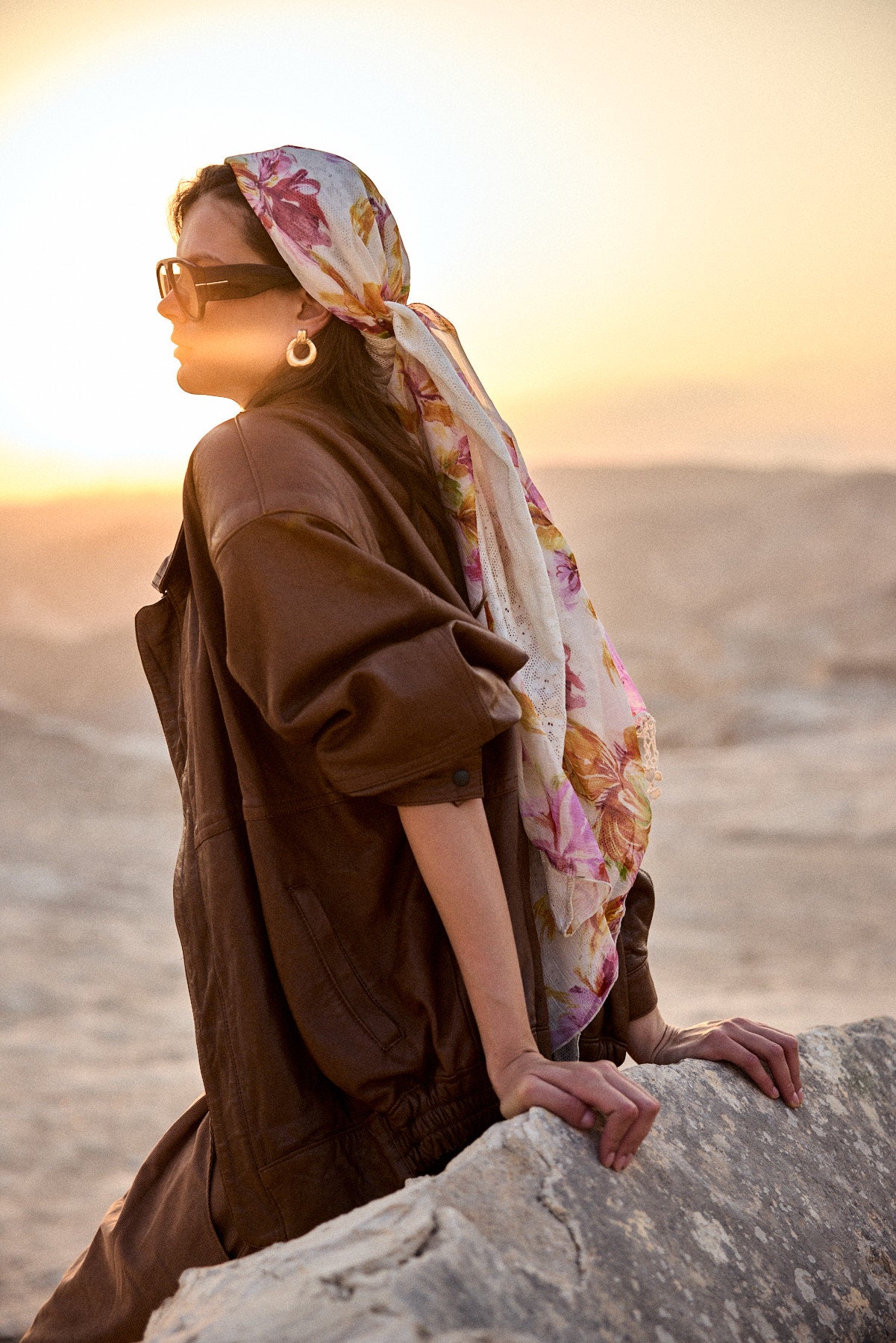 מטפחת מרובעת אמה