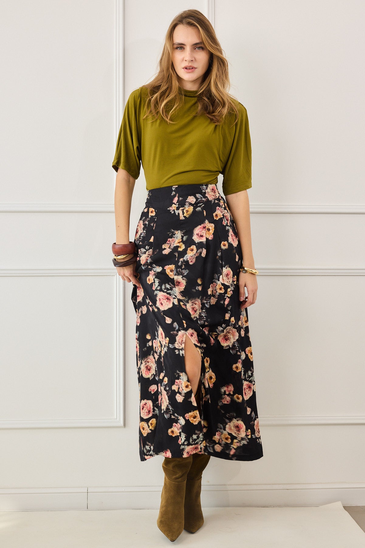 חצאית לילי שחורה