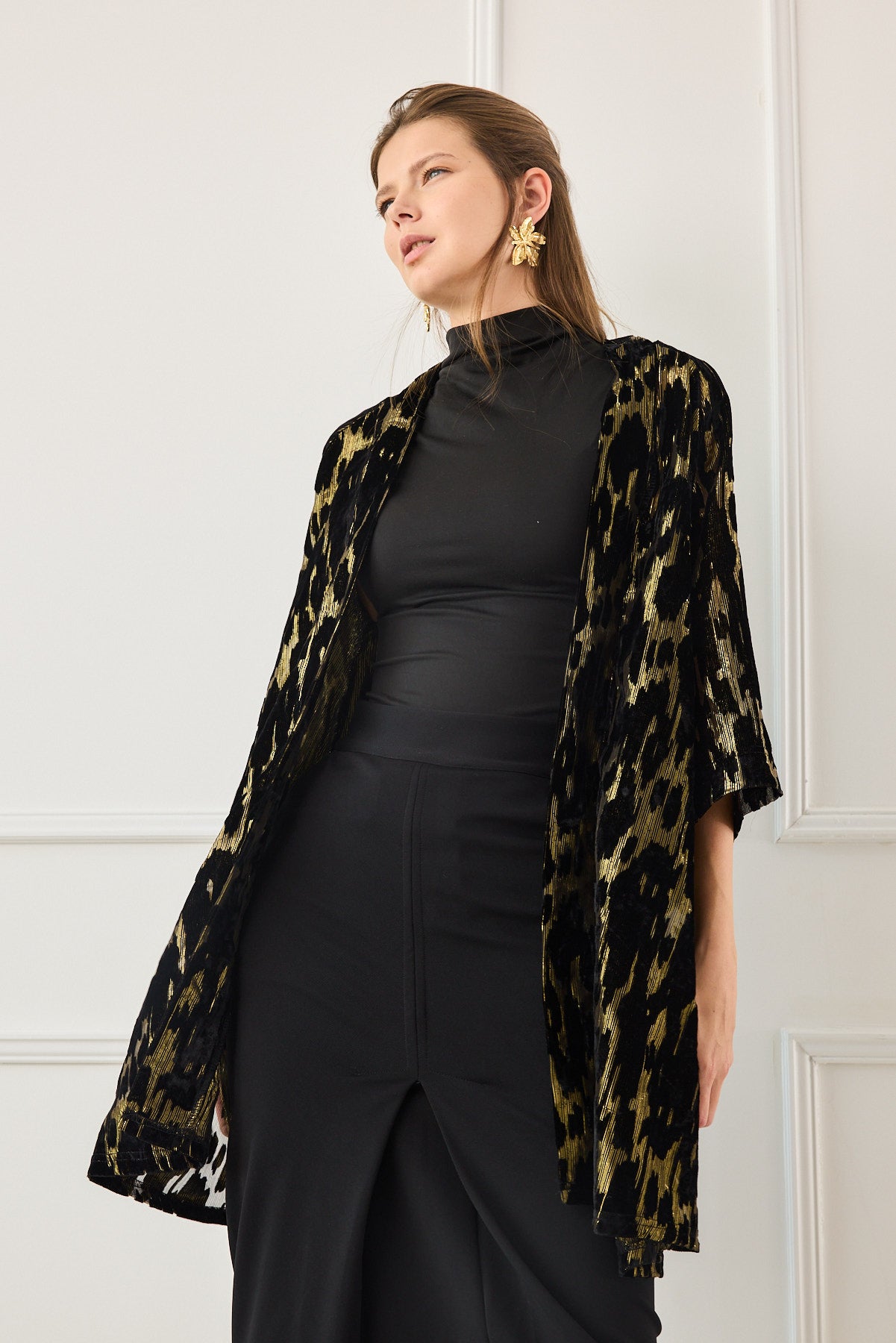 קימונו קטיפה צרובה שחור זהב