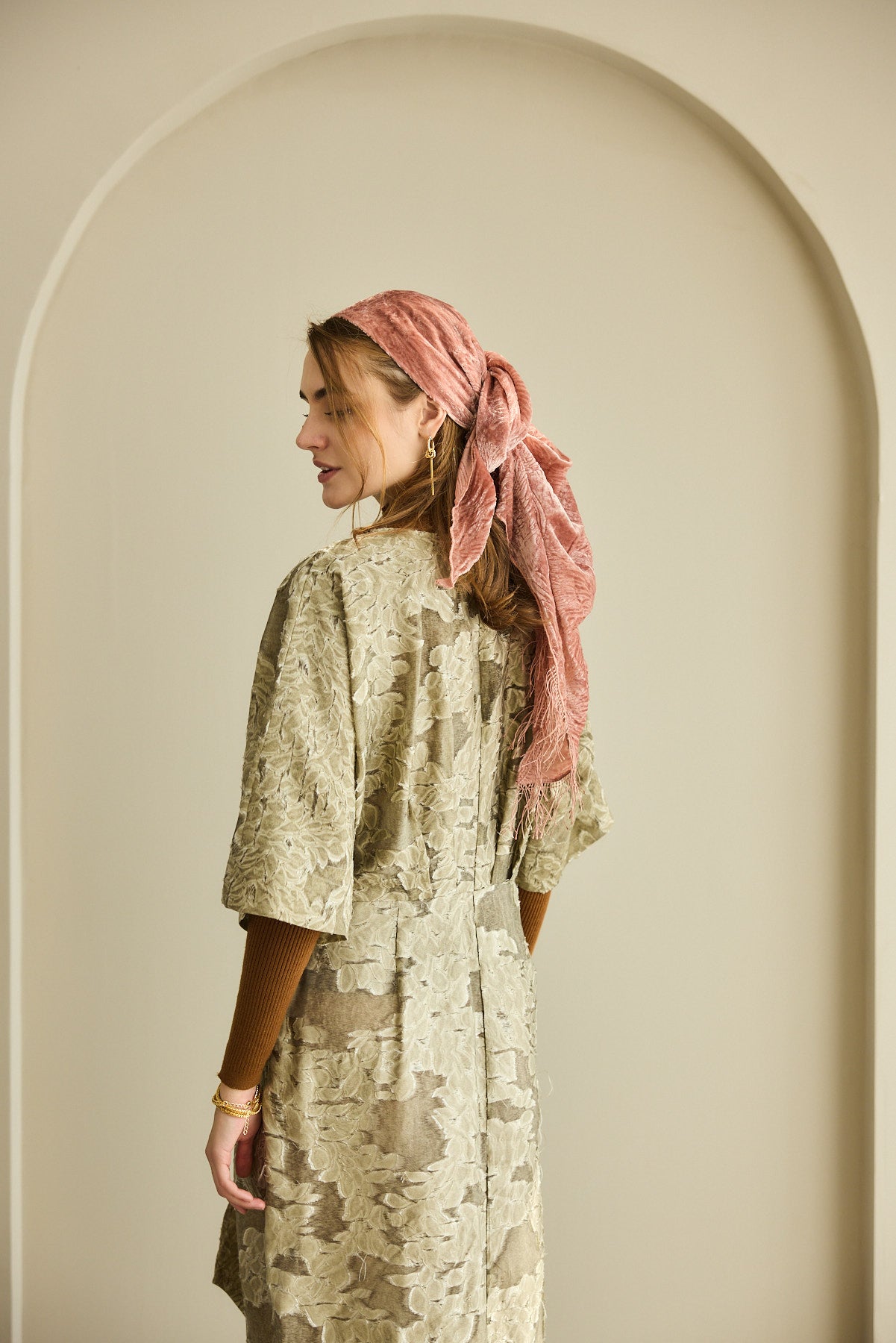 מטפחת משולשת פלג ורוד בייבי