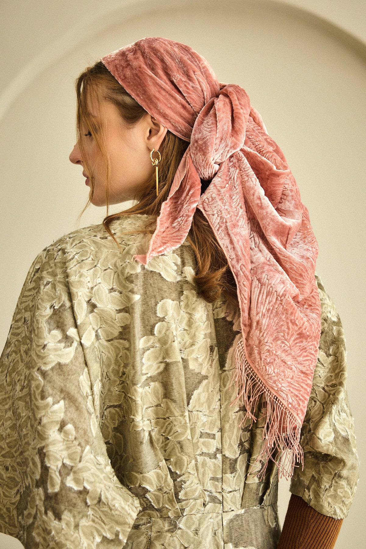 מטפחת משולשת פלג ורוד בייבי