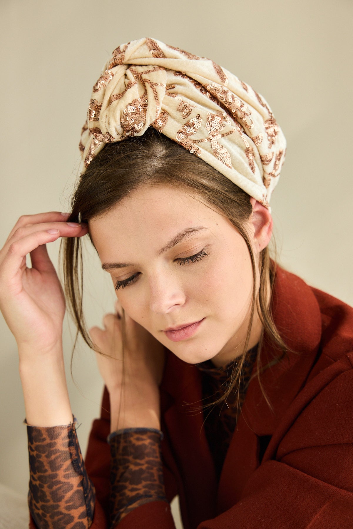 מטפחת צעיף שוהם חצי כיסוי