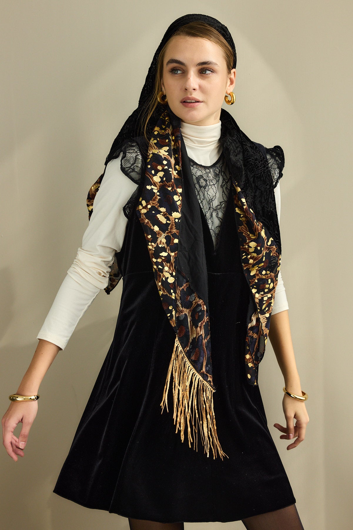 מטפחת משולשת חירות