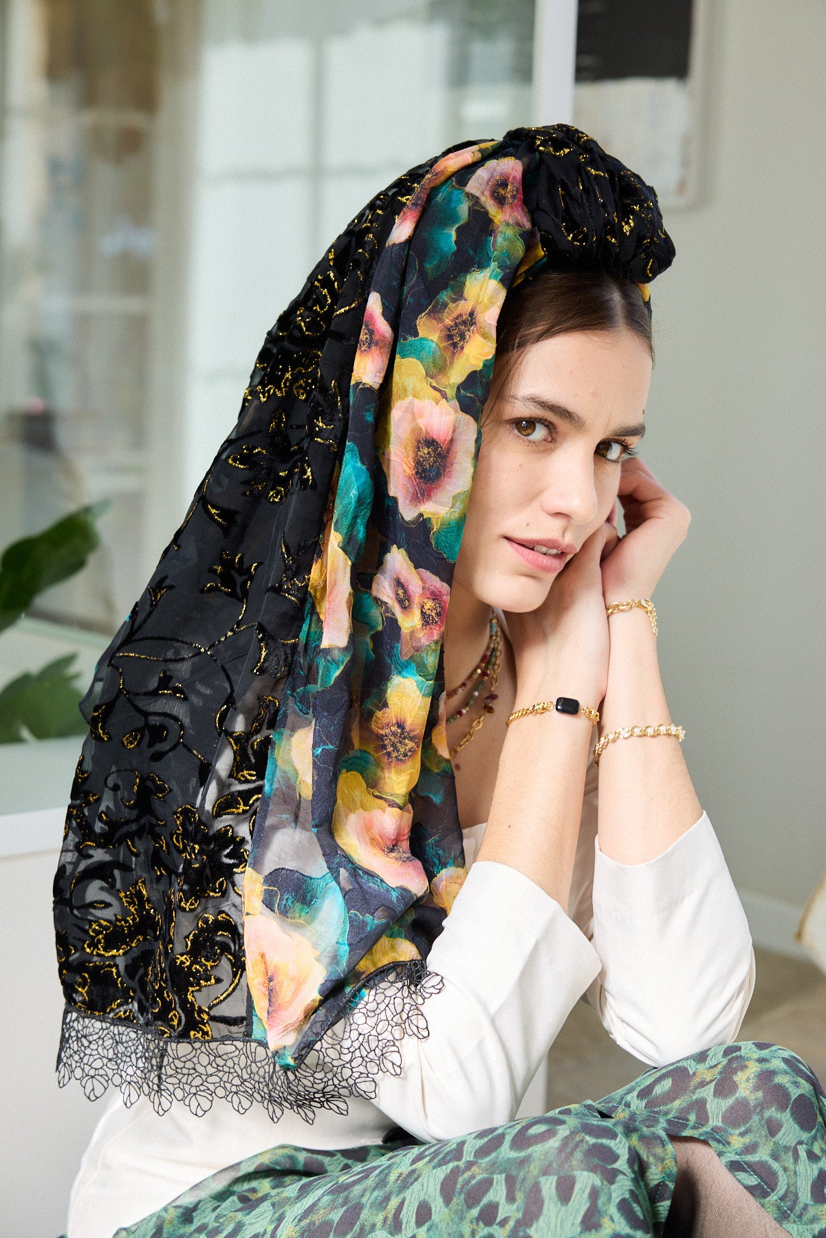 מטפחת צעיף פעמונית